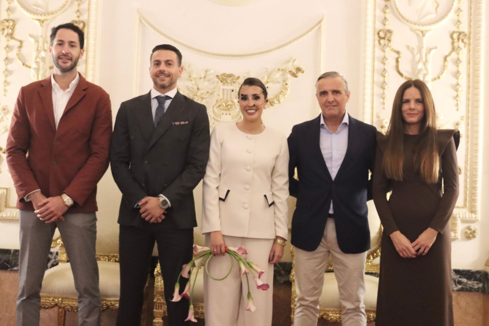 FOTOGALERÍA | Rubén y Gloria dicen 'sí quiero' en el Salón del Trono