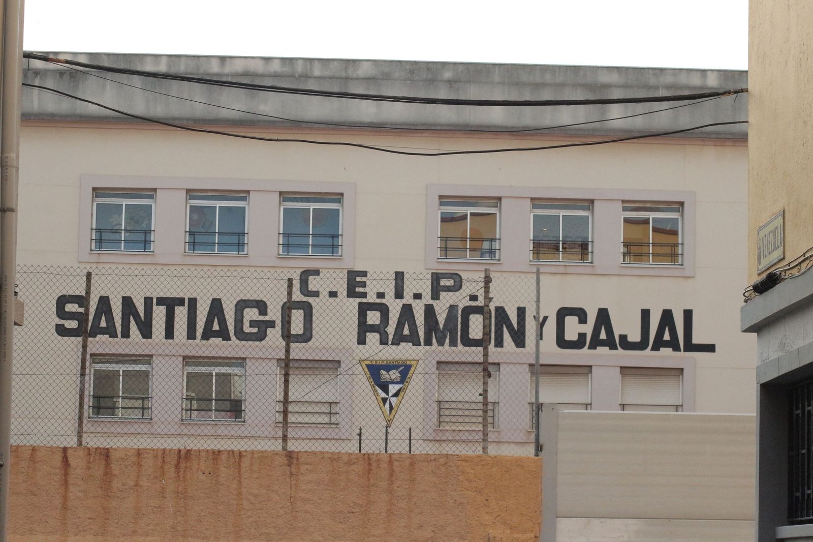 Fachada del CEIP Santiago Ramón y Cajal