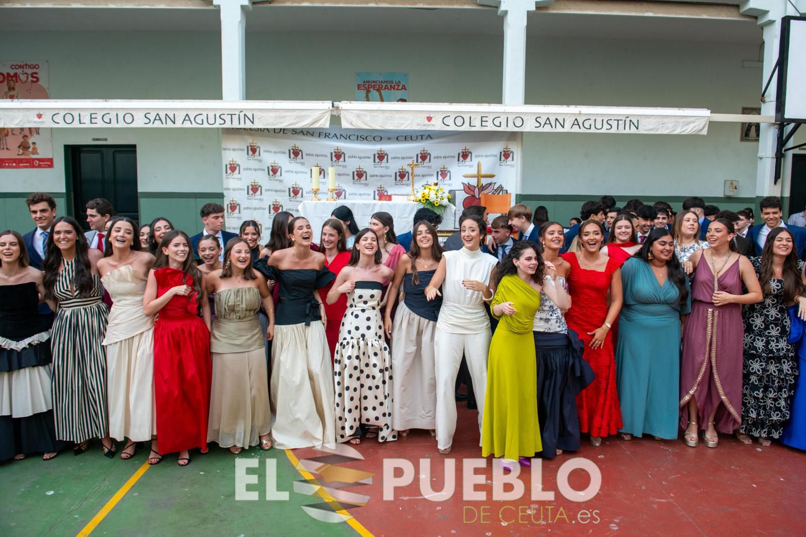 El curso de Segundo de Bachillerato de los Agustinos se gradúa