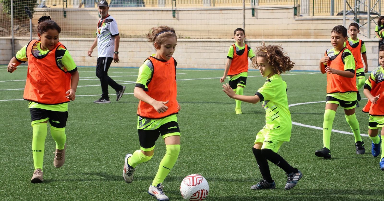 Arranca la escuela de fútbol del Príncipe de la RFFCE
