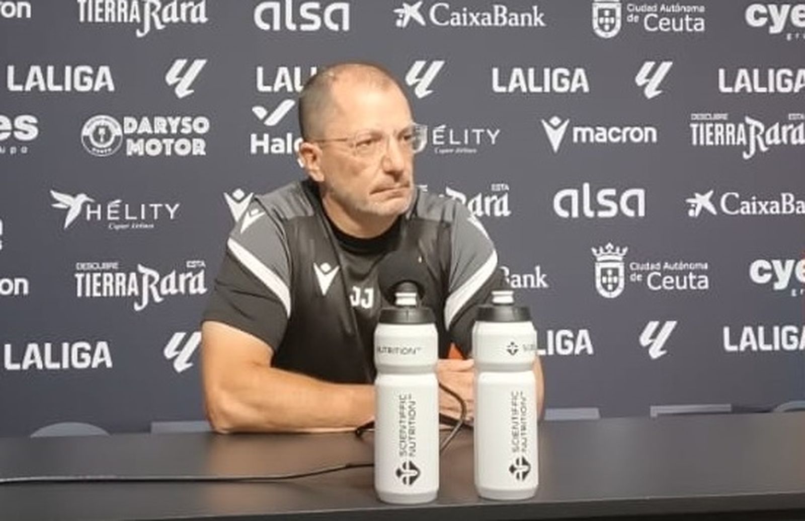 JJ Romero en rueda de prensa