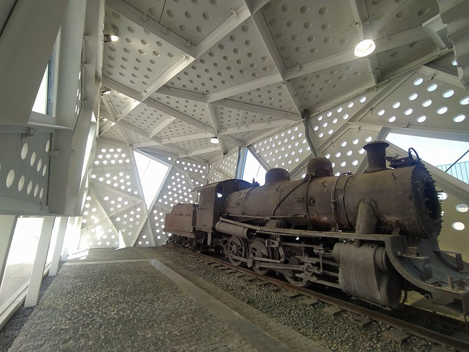 Interior de la antigua Estación de Ferrocarril./FOTO REDUAN