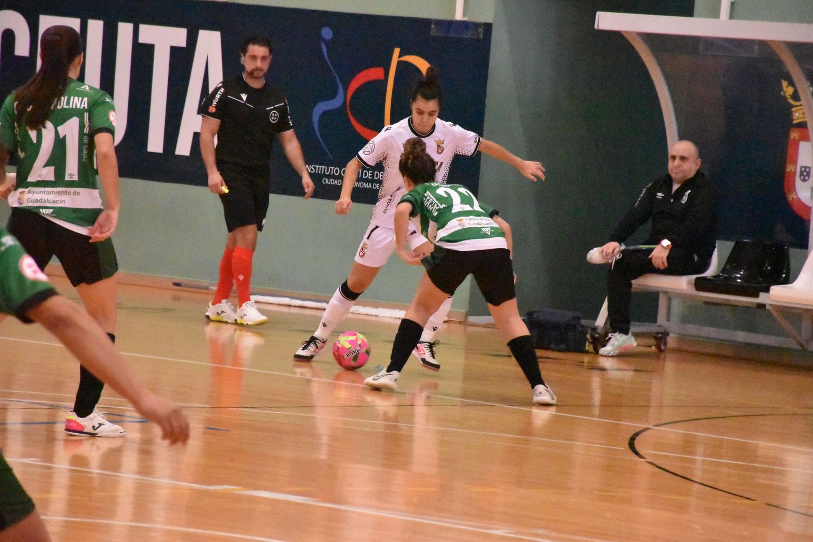 (4-4) AD Ceuta y Guadalcacin empatan en un vibrante partido