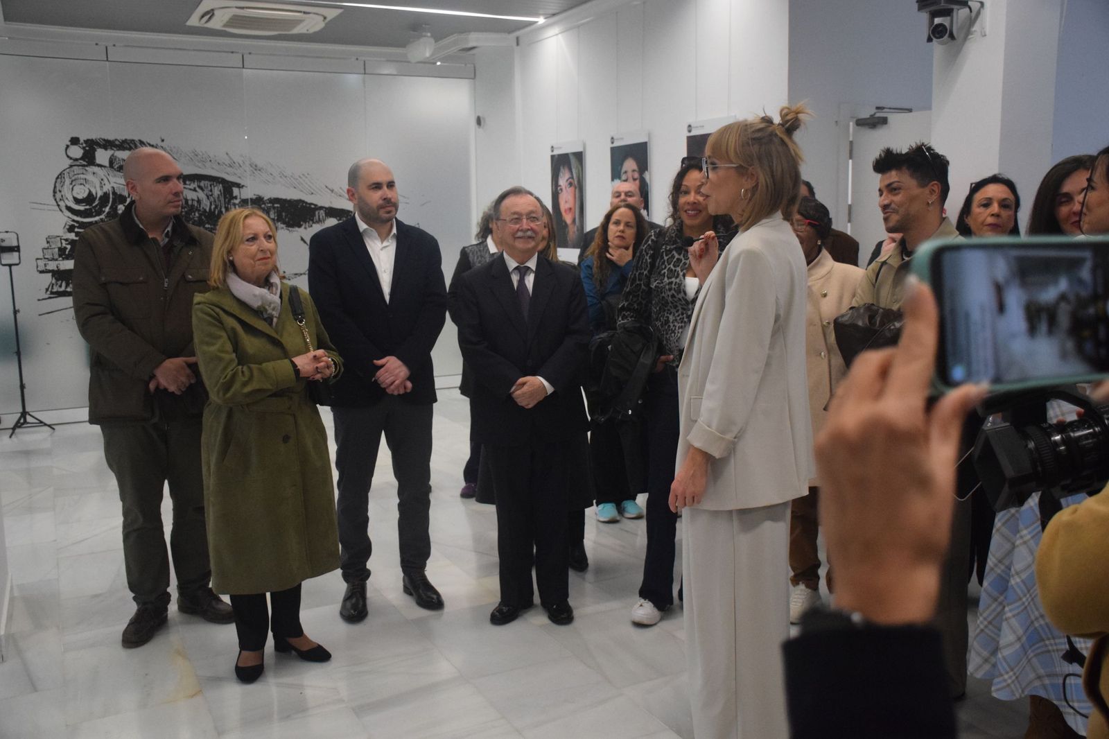 FOTOGALERÍA | La Fundación Premio Convivencia inaugura en Ceuta la muestra “Unik@”