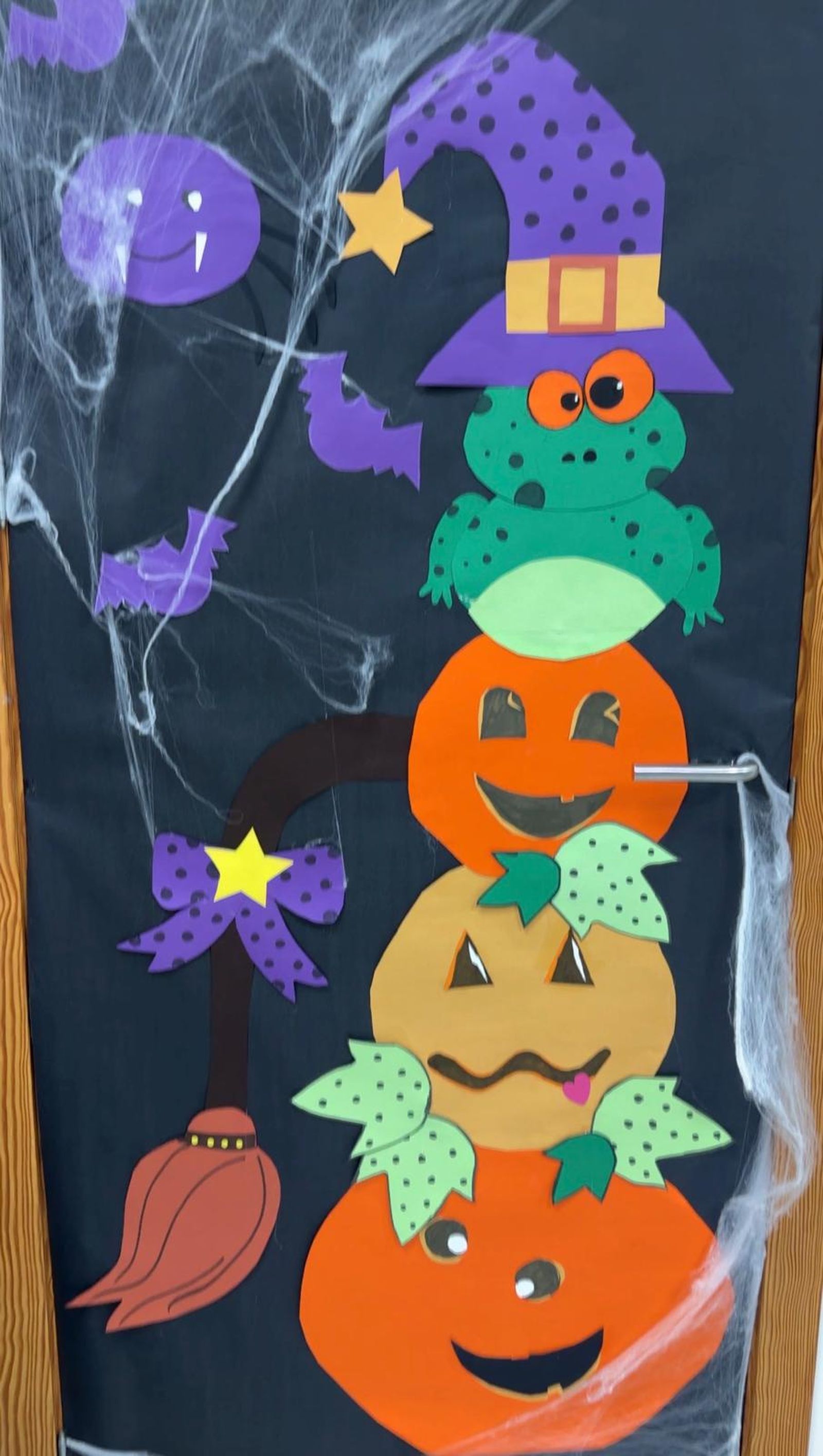 Down Ceuta celebra un Halloween de miedo entre disfraces, bailes y diversión