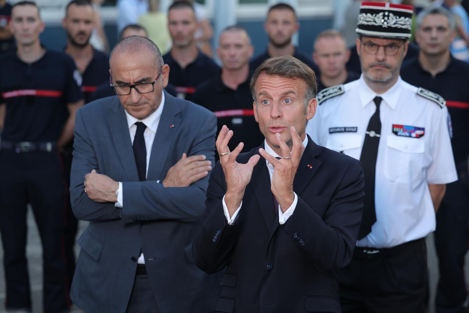 Laurent Nuñez junto a Macron
