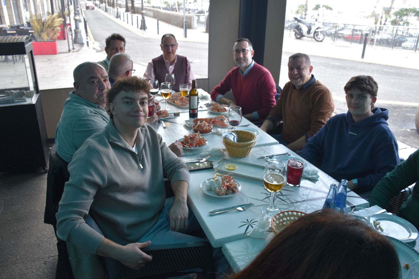 Brindis, risas y espíritu navideño en los restaurantes de la ciudad