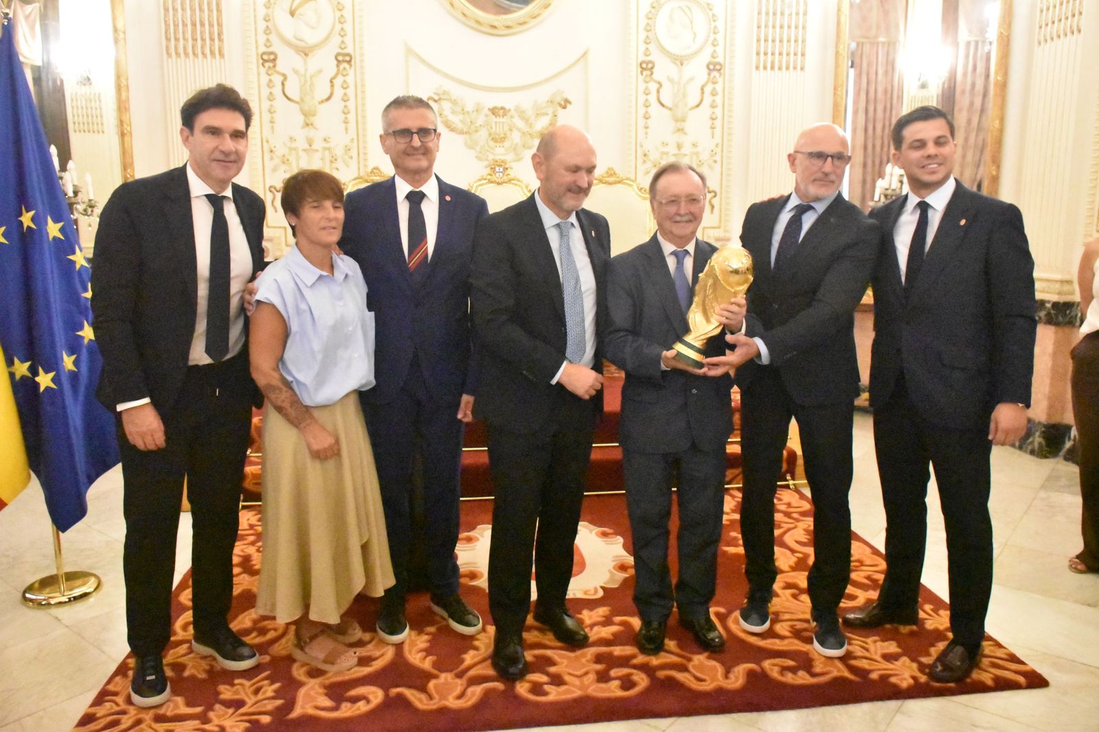 Ceuta, la primera ciudad que acoge la gira del trofeo de la Copa del Mundo