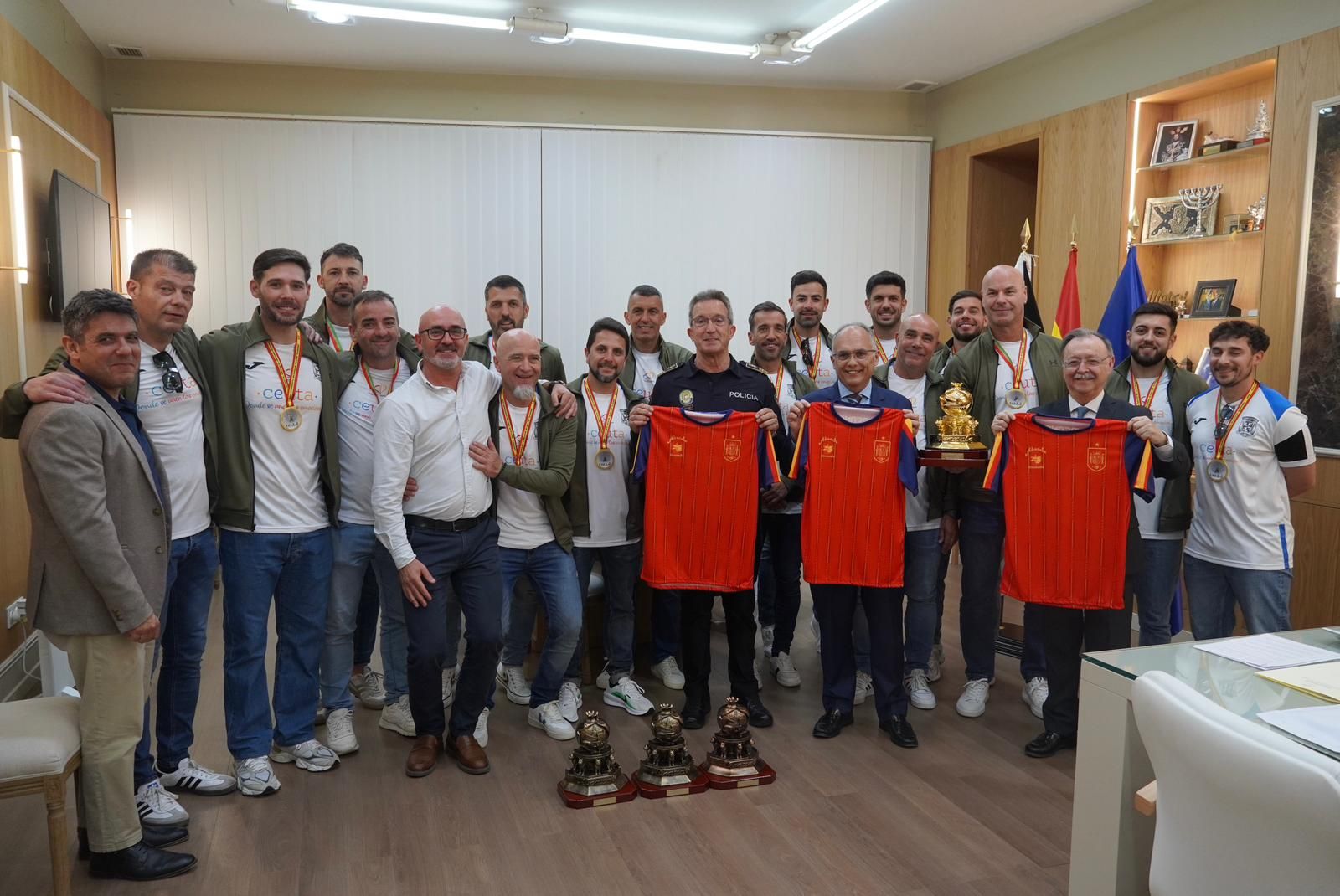 Vivas reciber a los campeones de 'La Alcazaba'