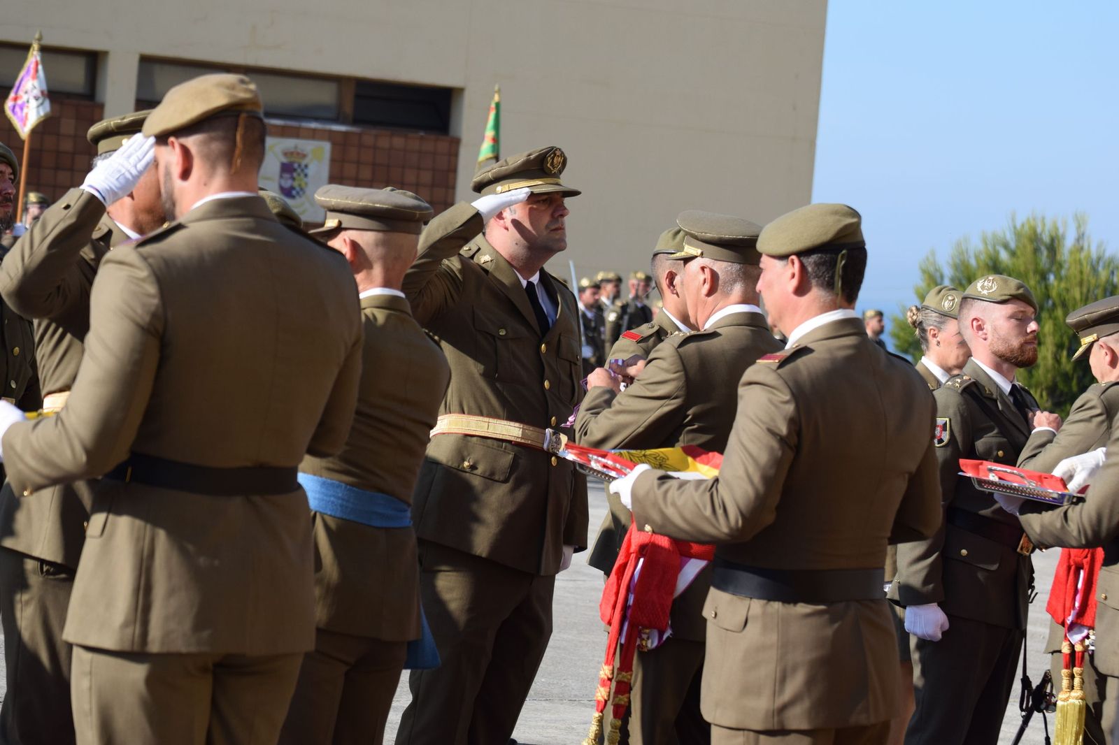 El Regimiento de Ingenieros 7 honra a San Fernando en una solemne parada militar en El Jaral