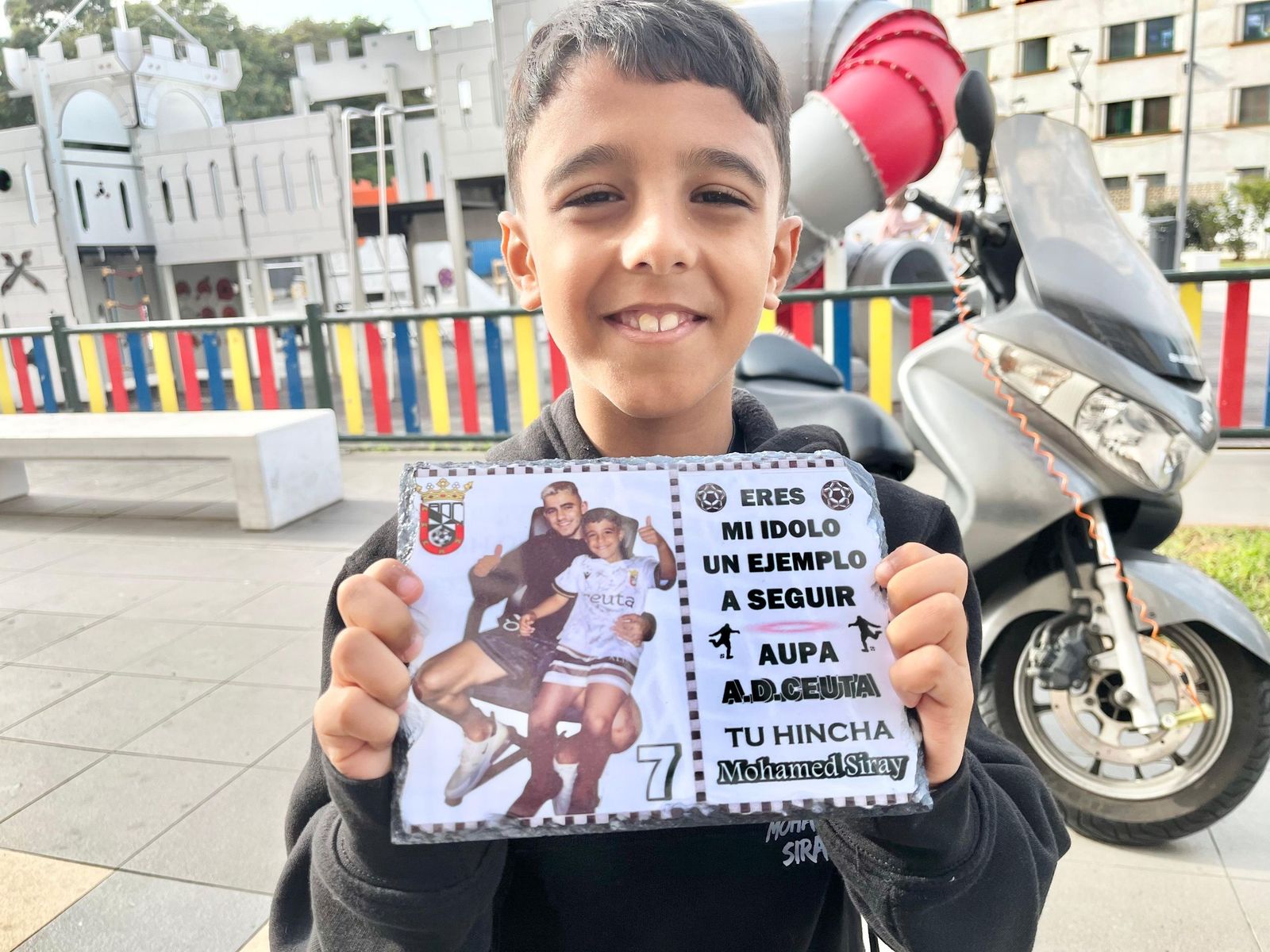 Gran 'ambientazo' en la previa del partido con las aficiones entregadas a sus respectivos equipos