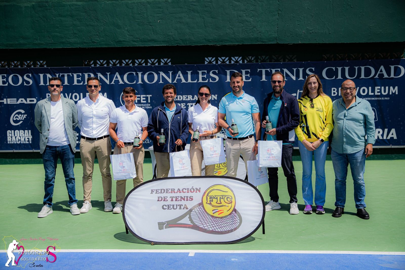 Entrega de trofeos de los primeros clasificados del 'Torneo'