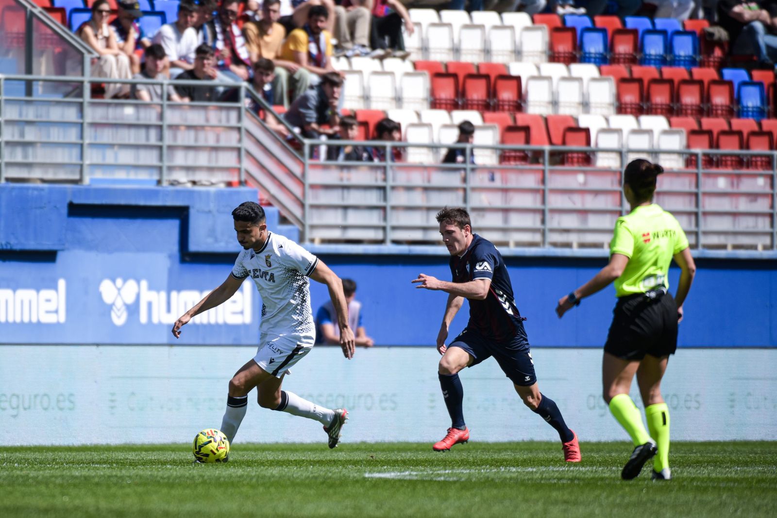 Eibar-AD Ceuta, partido de la Liga Hypermotion