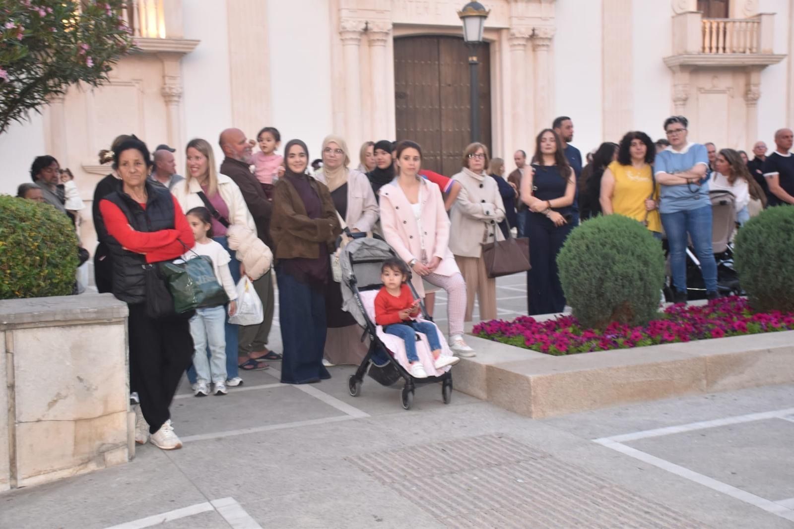 El Ramix 30 protagoniza un solemne arriado de bandera en ‘Foso Almina’