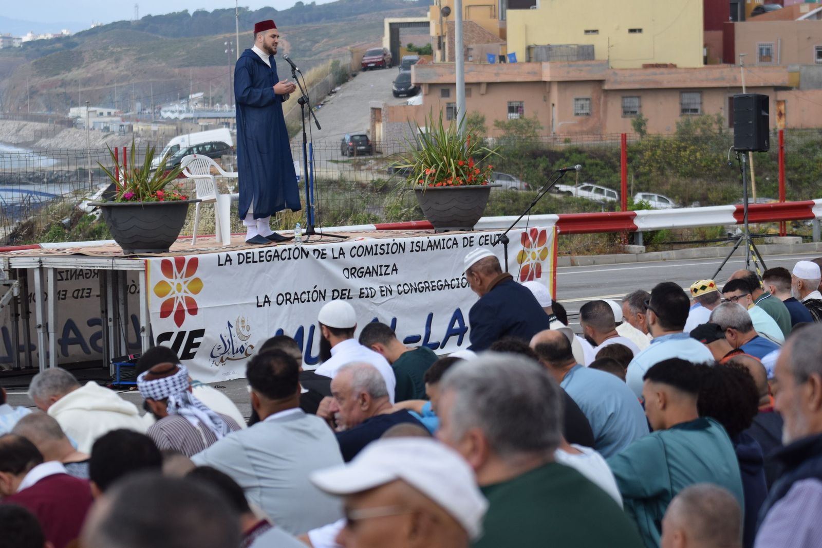 Devoción y respeto en otro rezo multitudinario en Ceuta