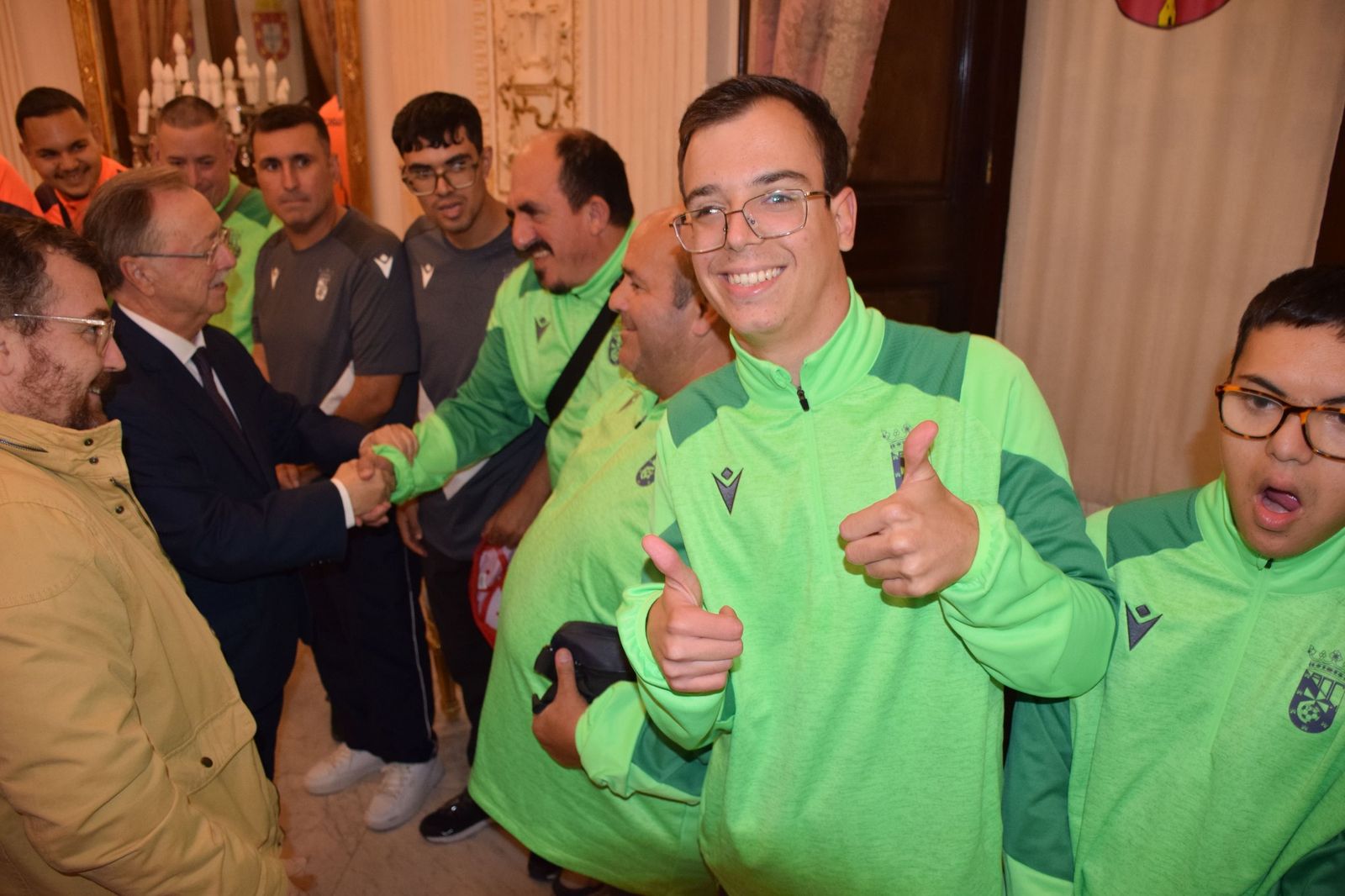 Vivas recibe al equipo Genuine de la AD Ceuta