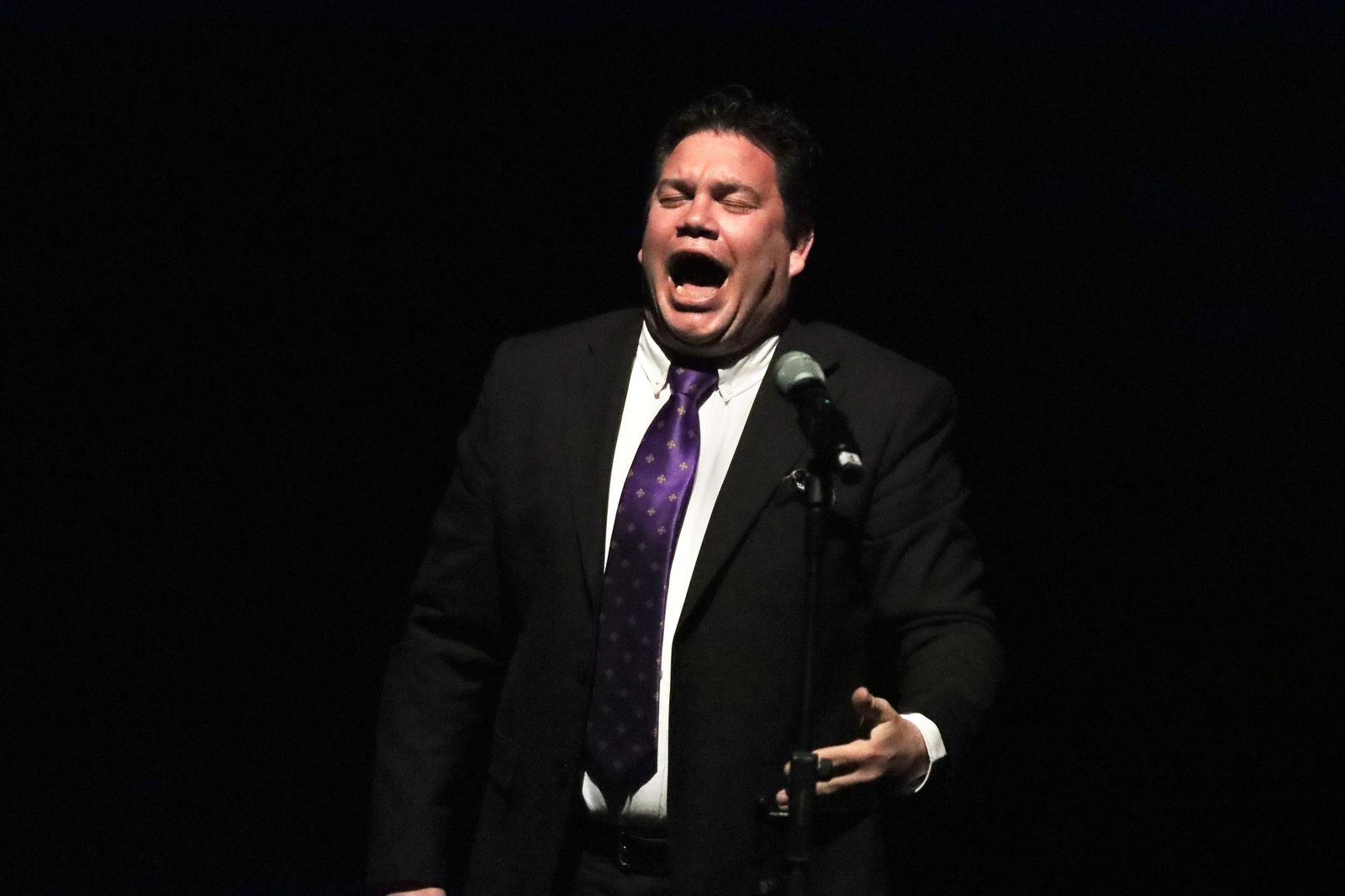 Adán del Campo ofrece a Ceuta un vibrante pregón cofrade