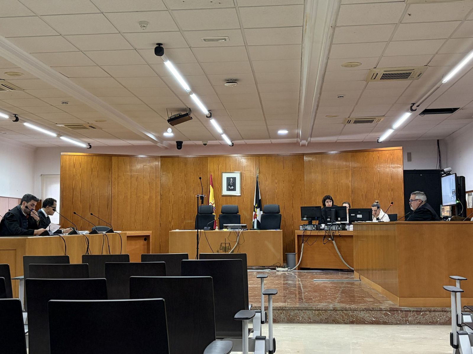 Imagen de la sala de vistas de la Audiencia Provincial este miércoles antes del juicio.