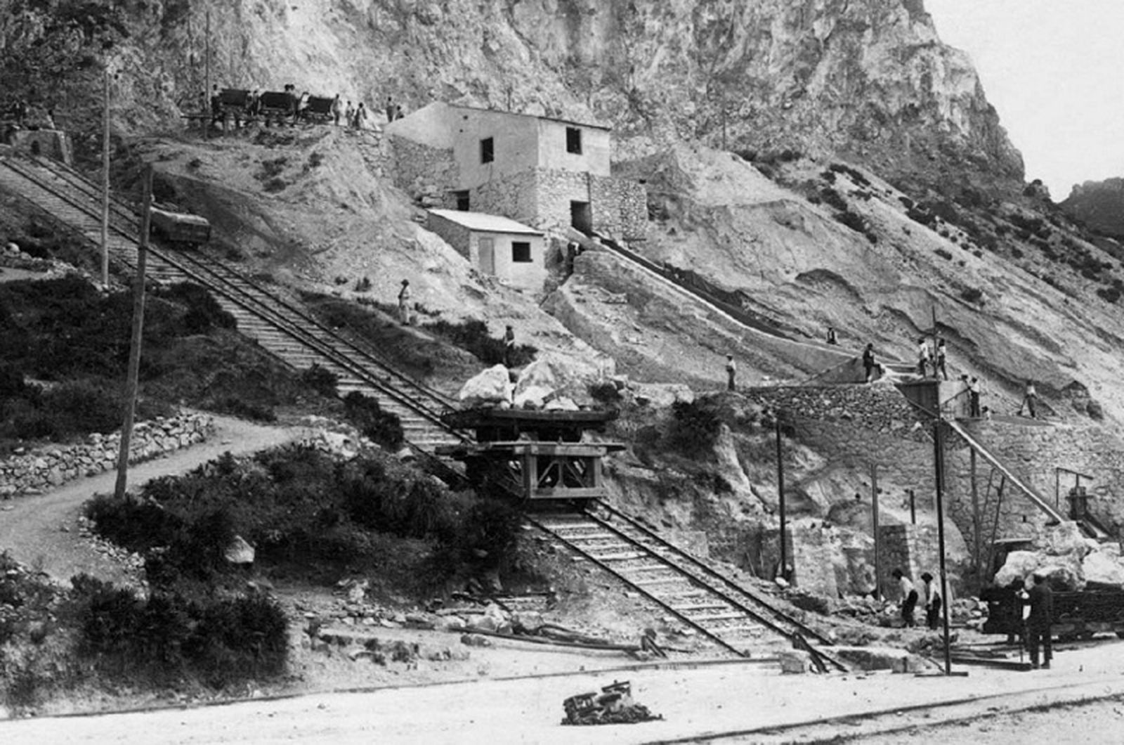 FOTO PROCEDENTE DE "150 AÑOS DE FOTOGRAFÍA EN CEUTA" / PACO SÁNCHEZ MONTOYA