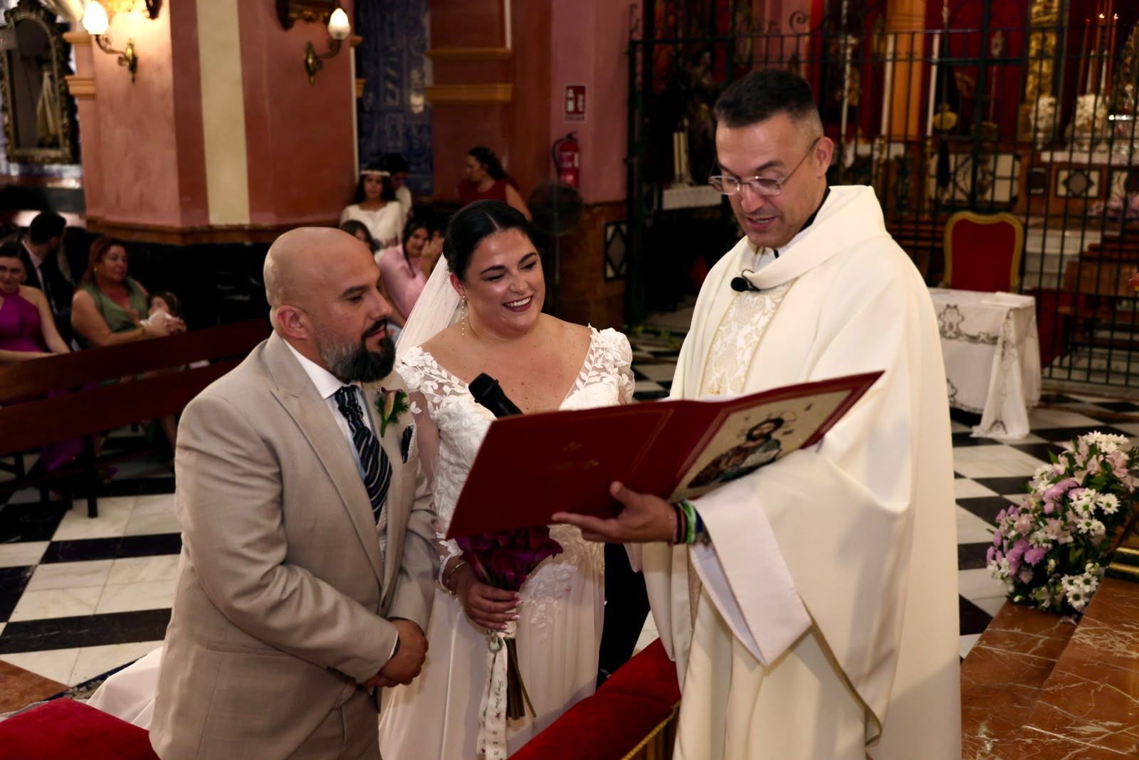 Eva y Fran contraen matrimonio en Los Remedios