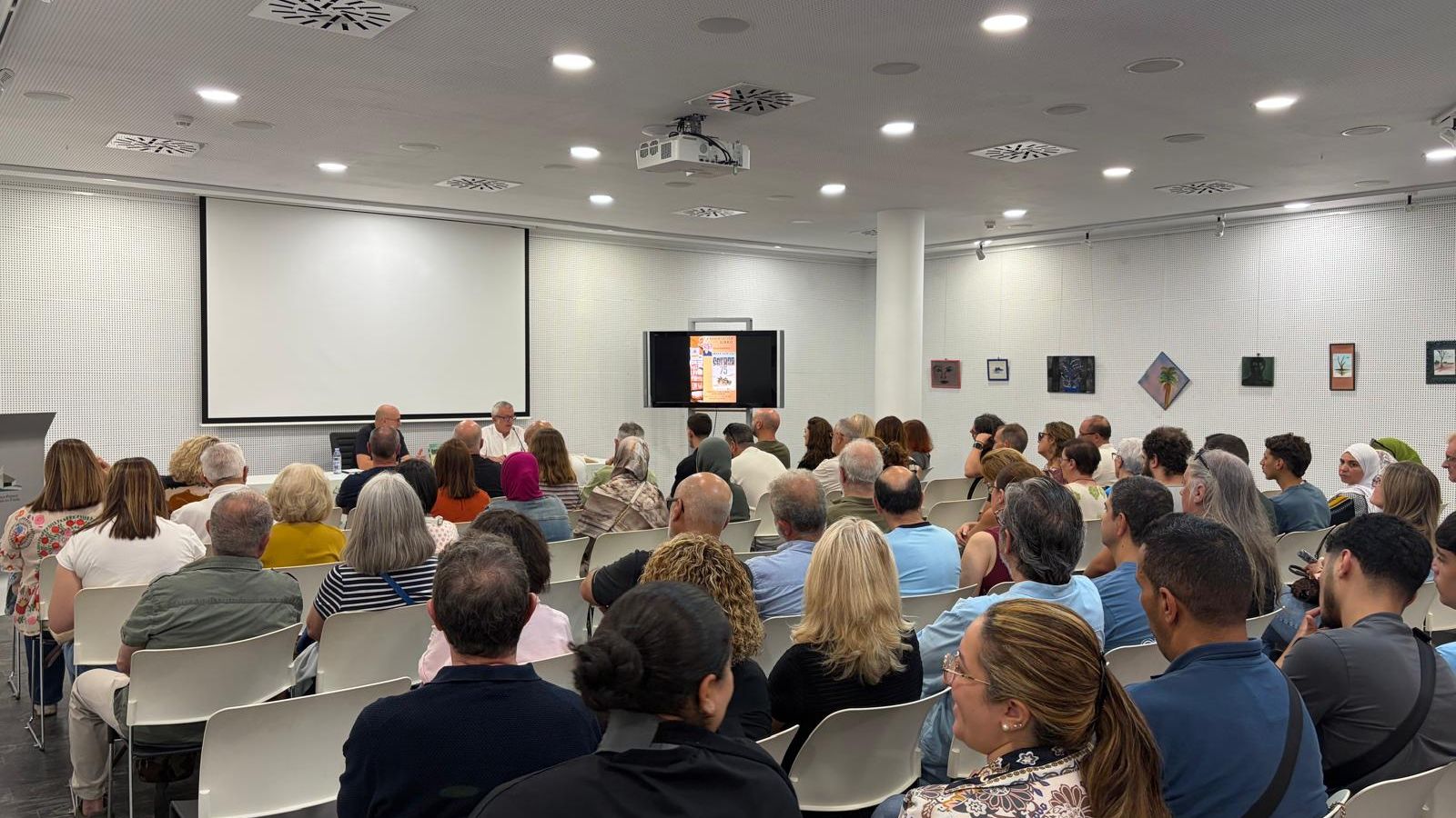 Presentación de 'Sáhara 75' en la Biblioteca