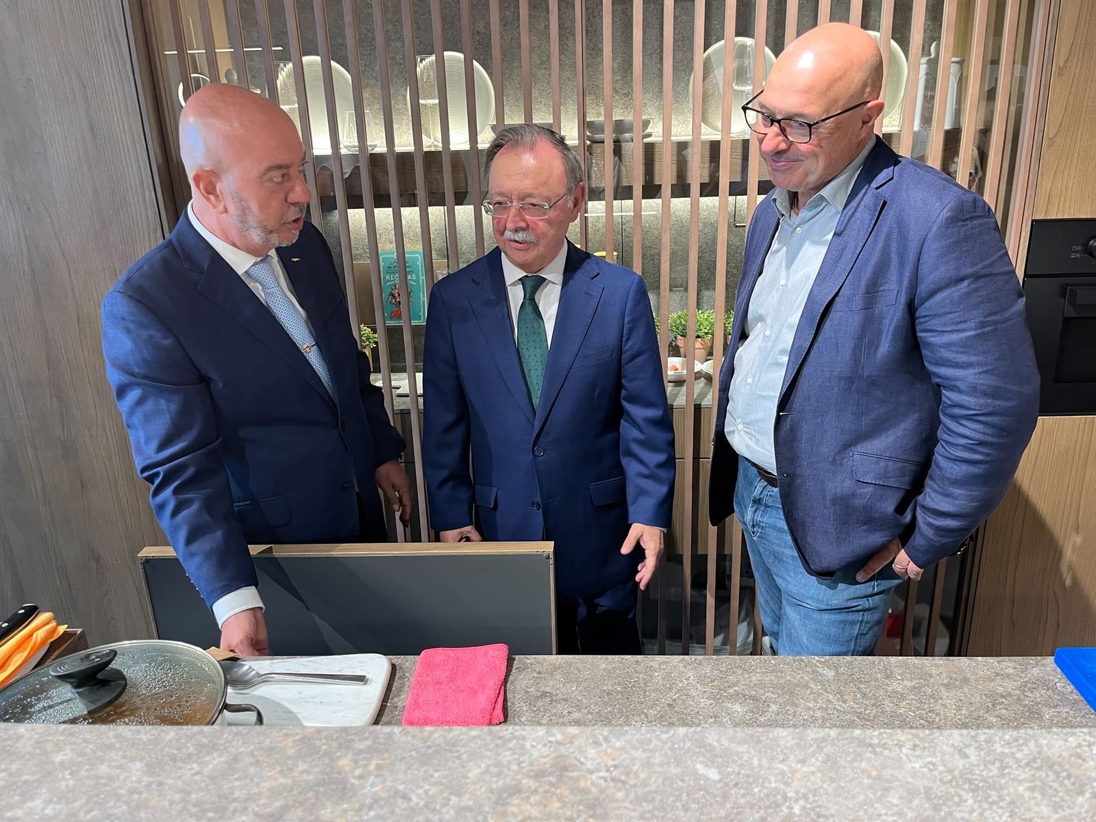 La ciudad da la bienvenida a la ampliación de MuecoCeuta en un acto de gran pompa