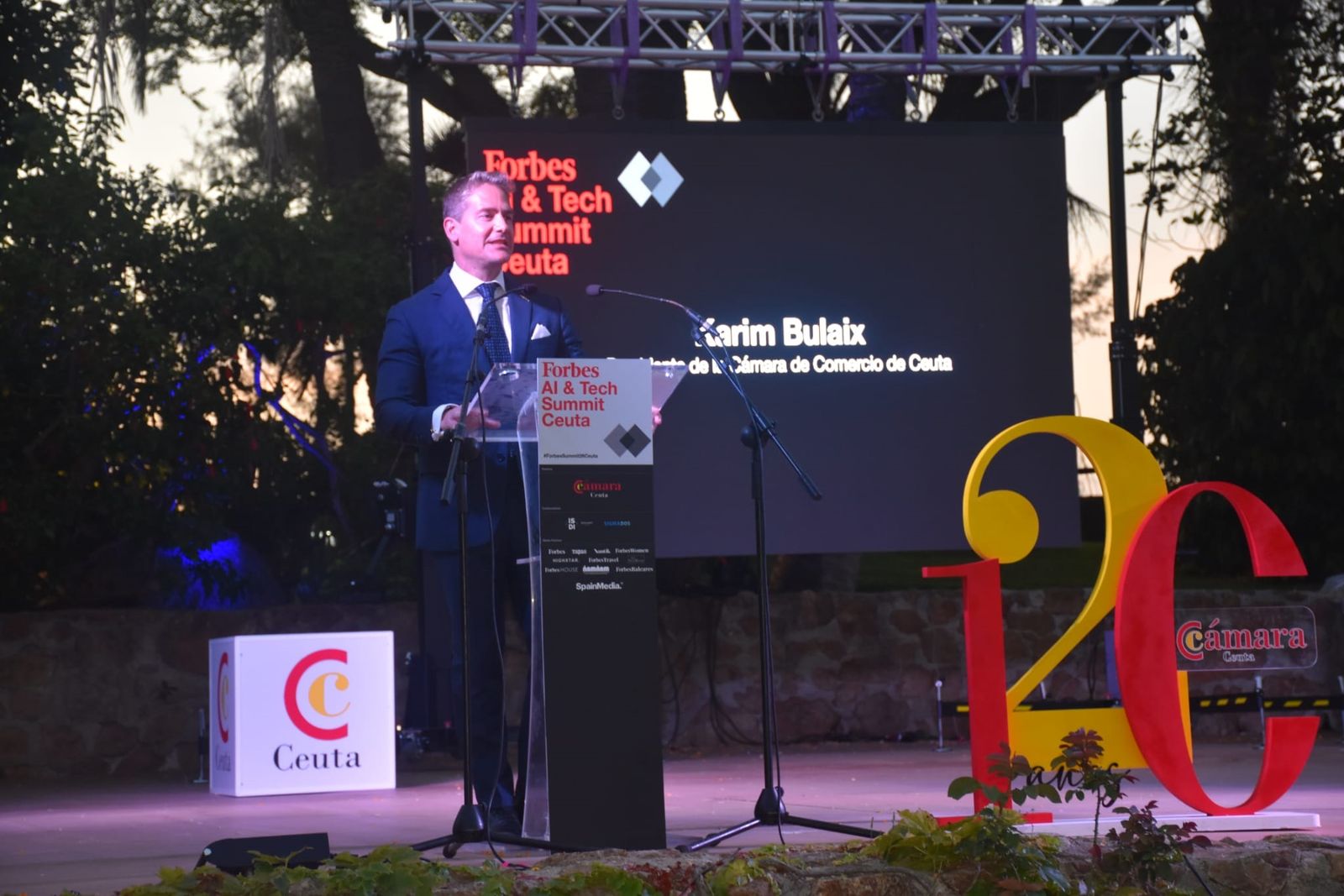 Una recepción el el Parque Marítimo, antesala del Forbes Ceuta AI & Tech Summit