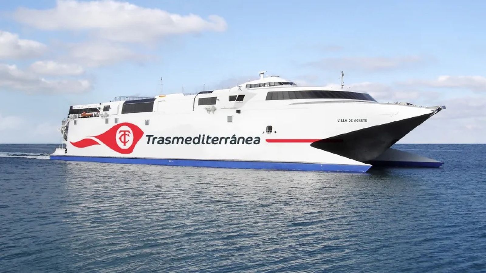 El buque tiene una eslora de 96 metros y una manga de 26 metros, y alcanza una velocidad de crucero de 37 nudos, con máximos registrados en pruebas de hasta 41,7 nudos