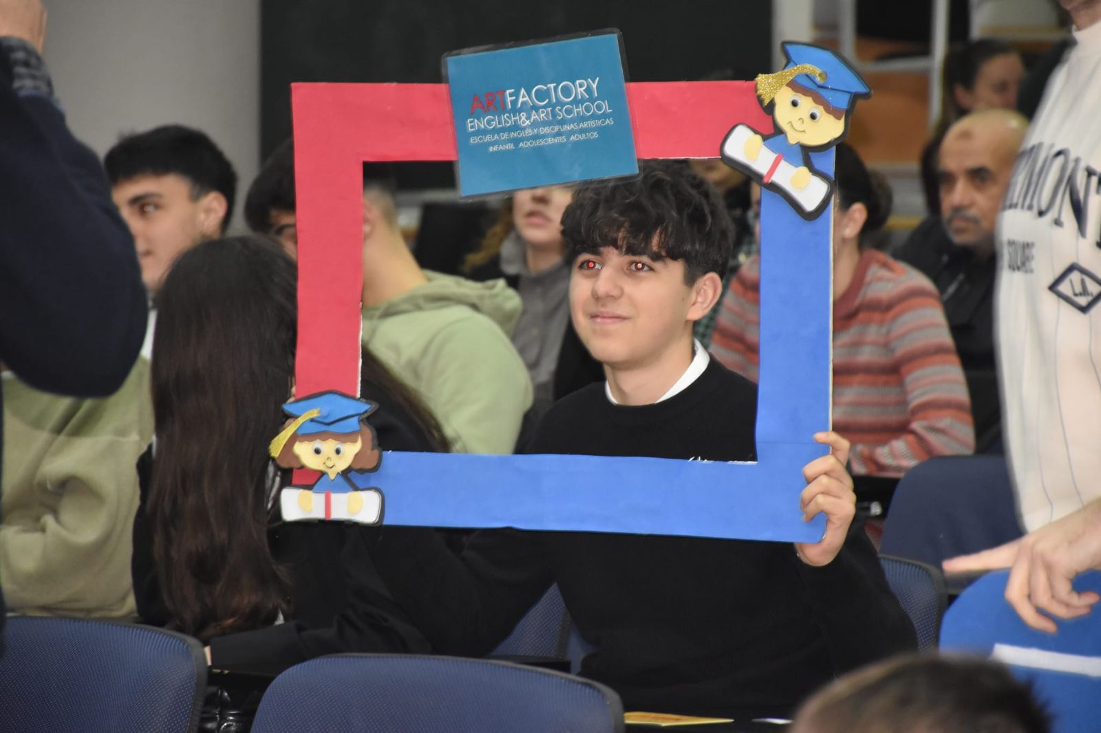 Las academias Art Factory y Big Ben entregan los certificados de inglés a su alumnado