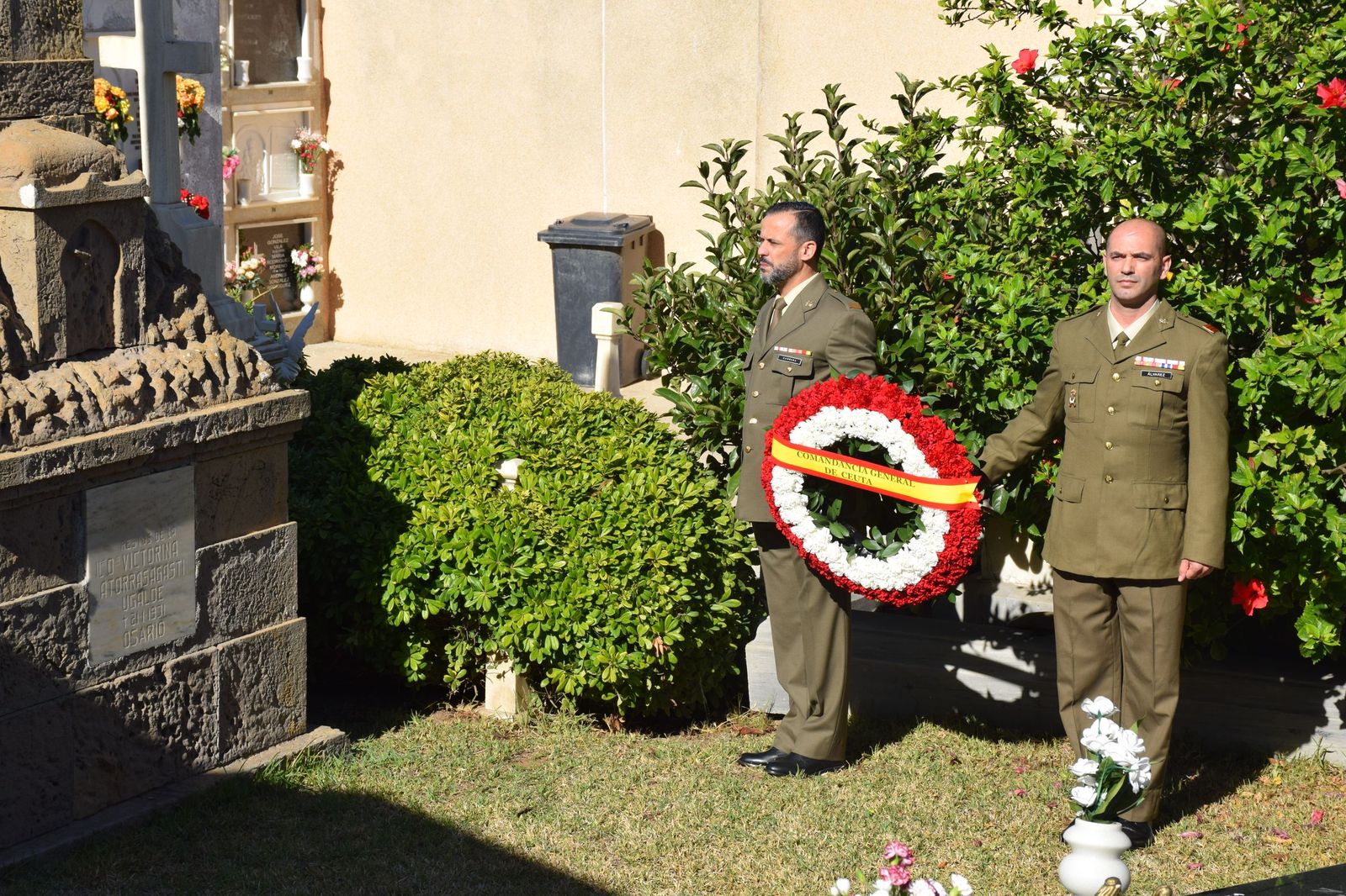 Así ha sido el homenaje a los militares fallecidos
