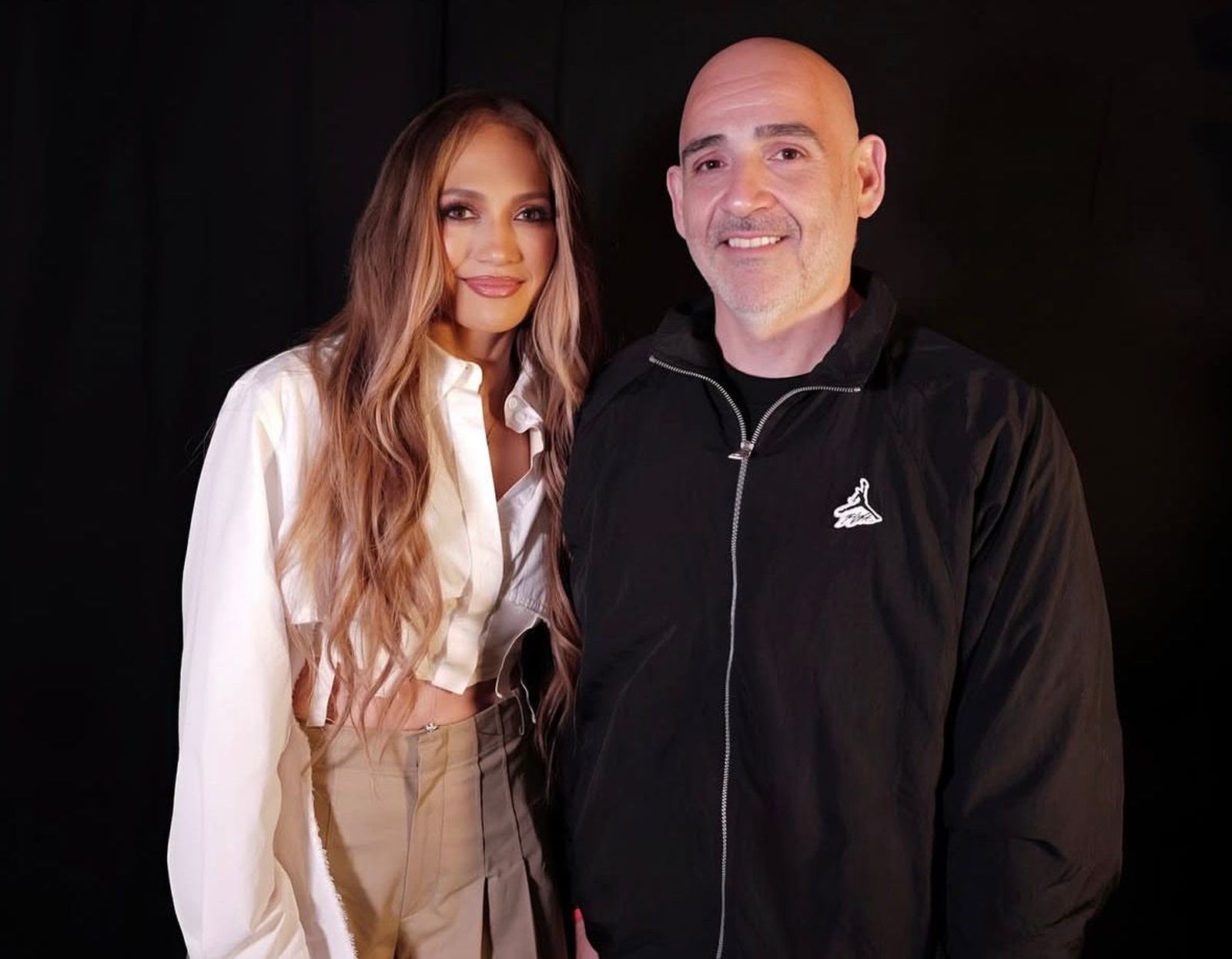 El ceutí Mochi DJ junto a Jennifer Lopez