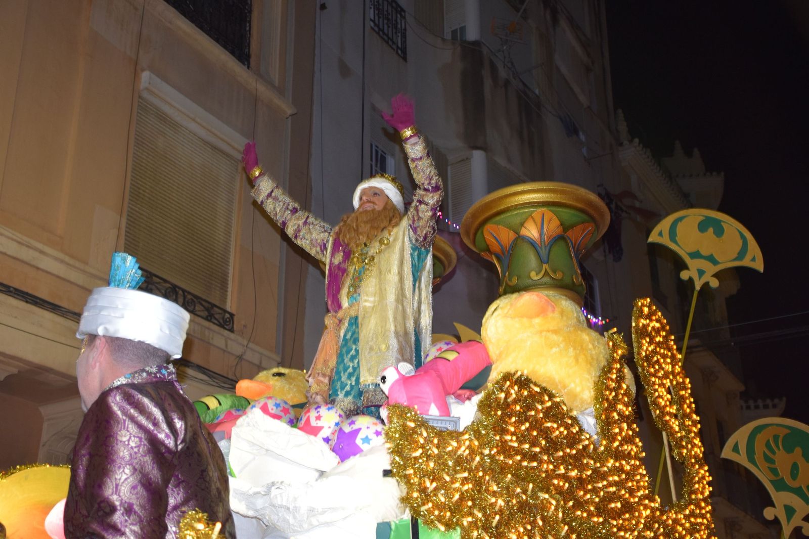 Los ceutíes se emocionan con la llegada de los Reyes Magos