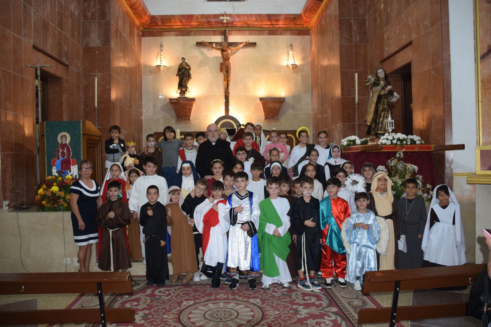 FOTOGALERÍA | Celebración del Día de Todos los Santos en la parroquia de Santa Teresa FOTOGALERÍA | Celebración del Día de Todos los Santos en la parroquia de Santa Teresa