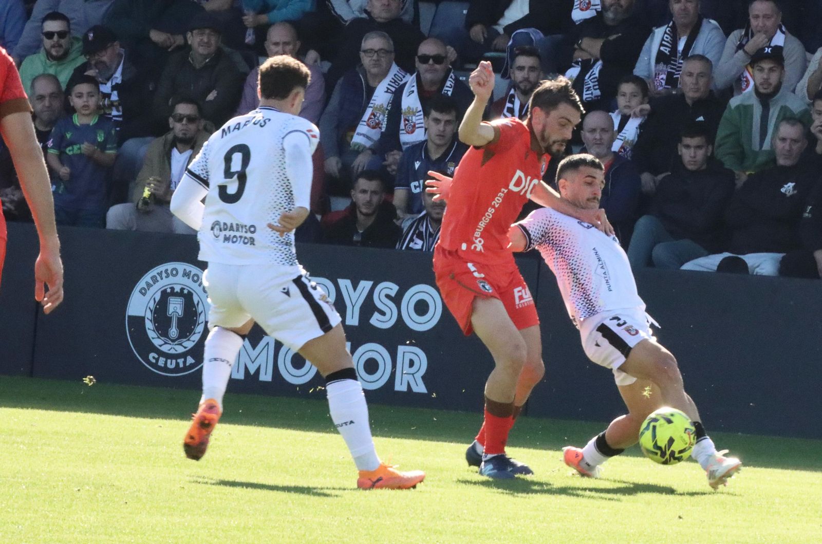 FOTOGALERÍA | Así se vivio la sexta victoria ceutí en el Alfonso Murube