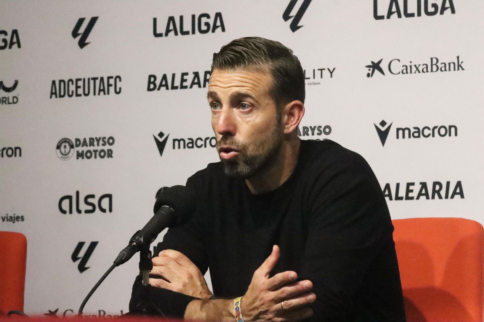 Luis García, técnico de la UD Las Palmas tras el encuentro disputado ante la AD Ceuta en el Alfonso Murube