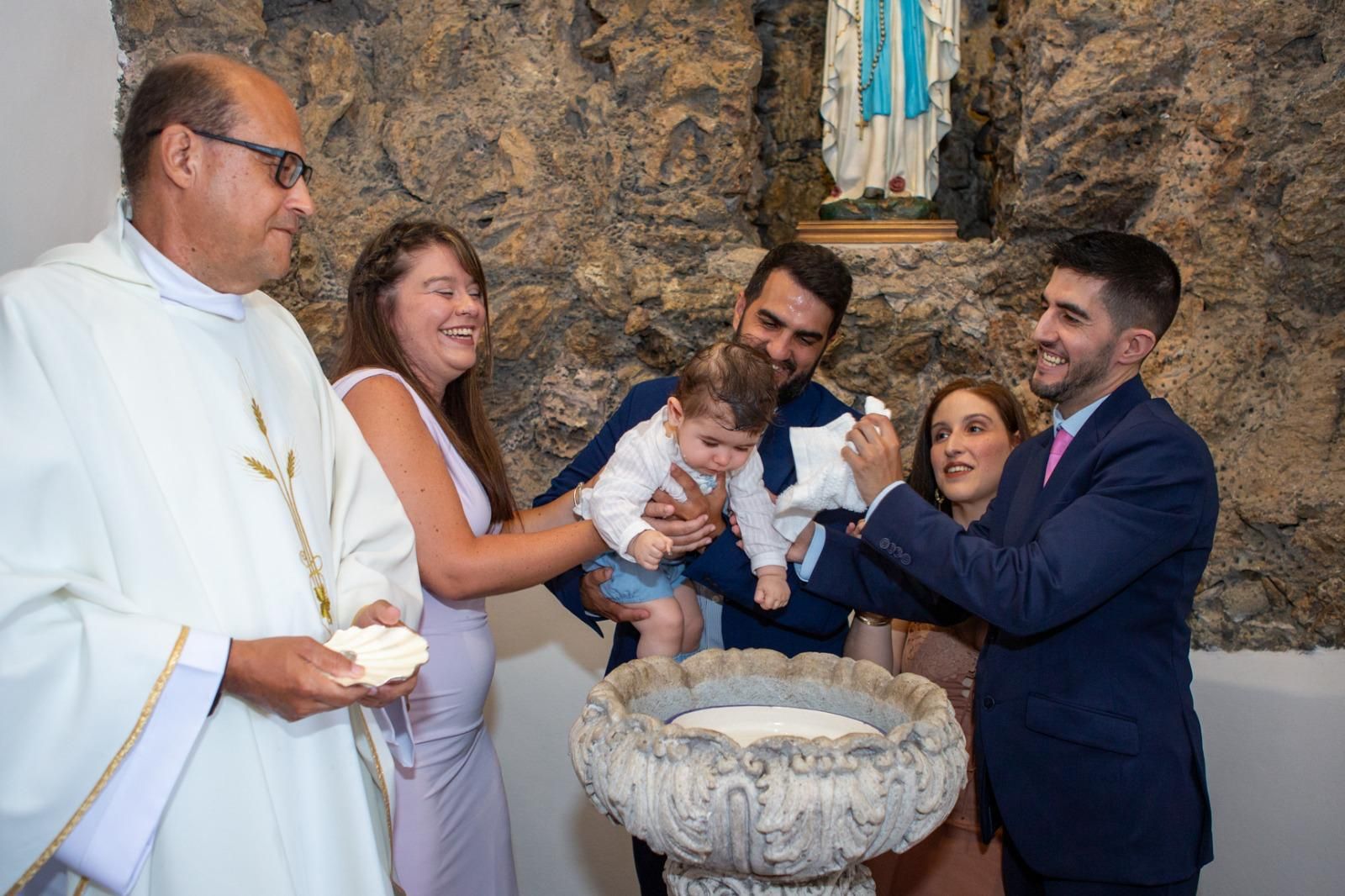 Bautizo de Julen y Gael en la Iglesia de Nuestra  Señora del  Valle