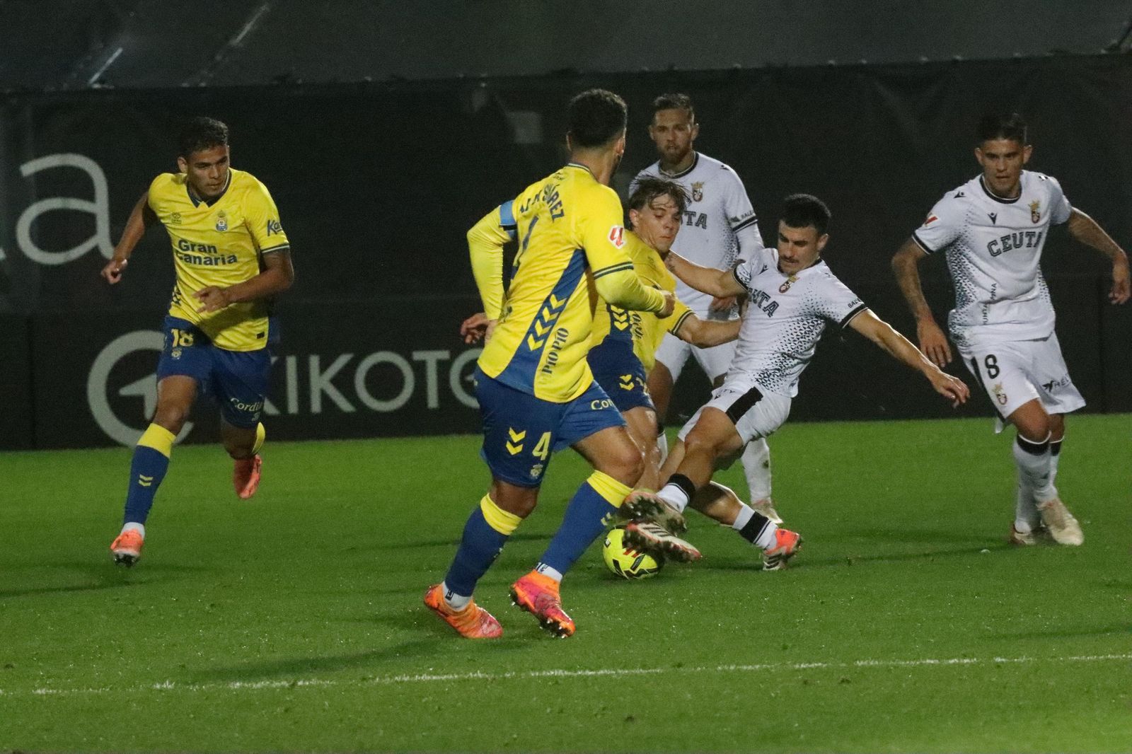 Reparto de puntos entre el conjunto Caballa y el conjunto Canario