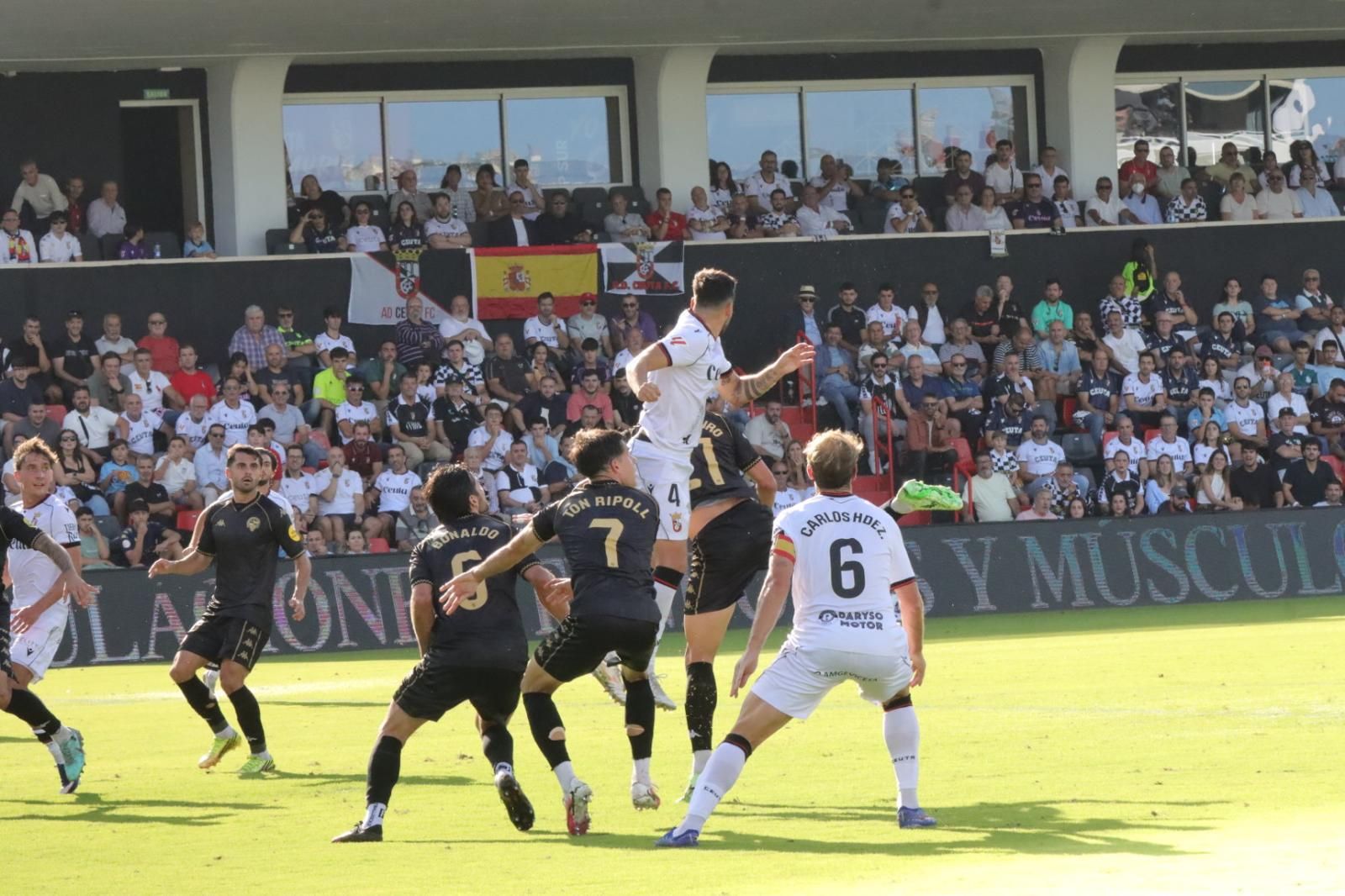 (1-2) Una AD Ceuta, espesa, pierde ante un buen Sabadell