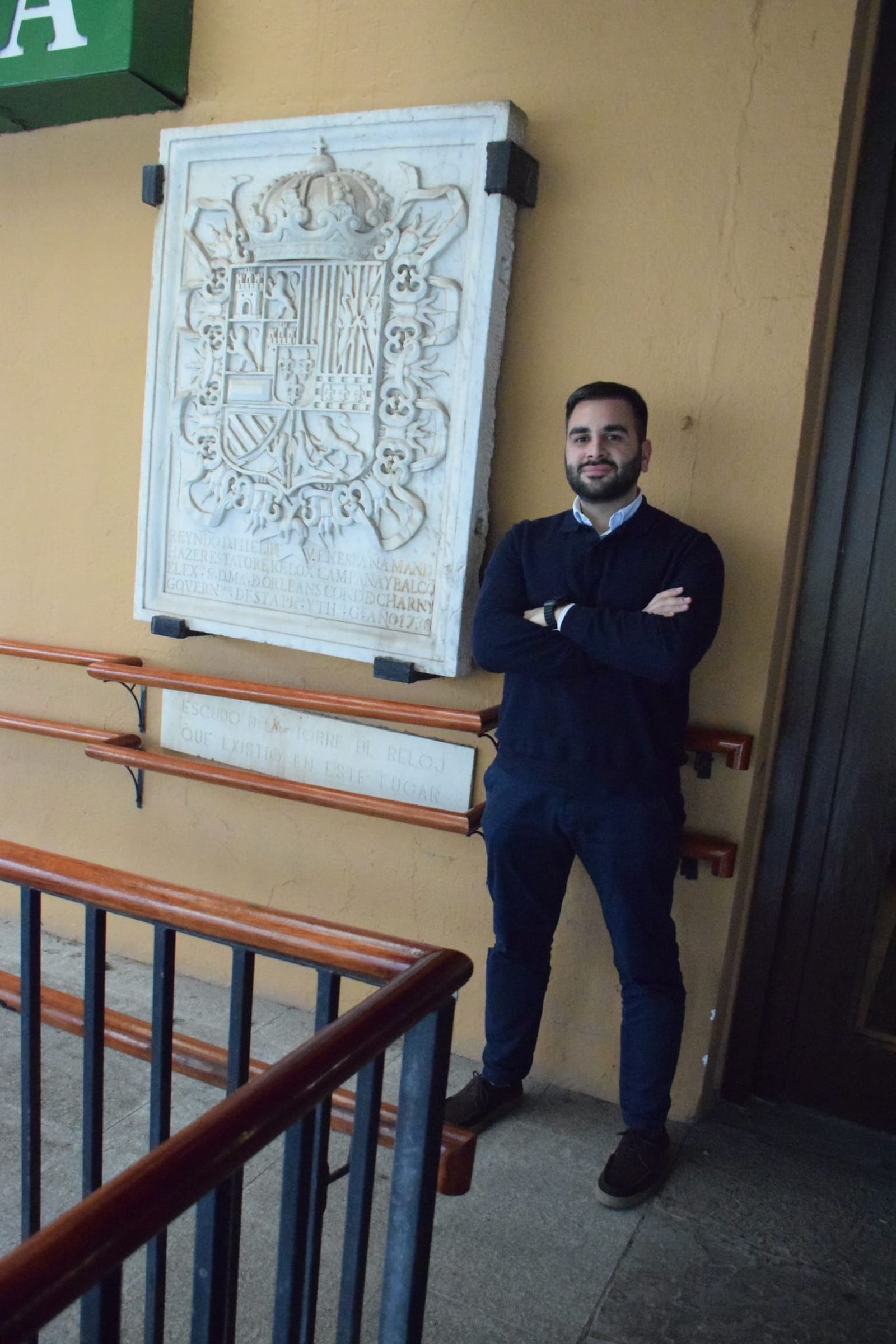 Juan María Moreno a las puertas del Parador La Muralla