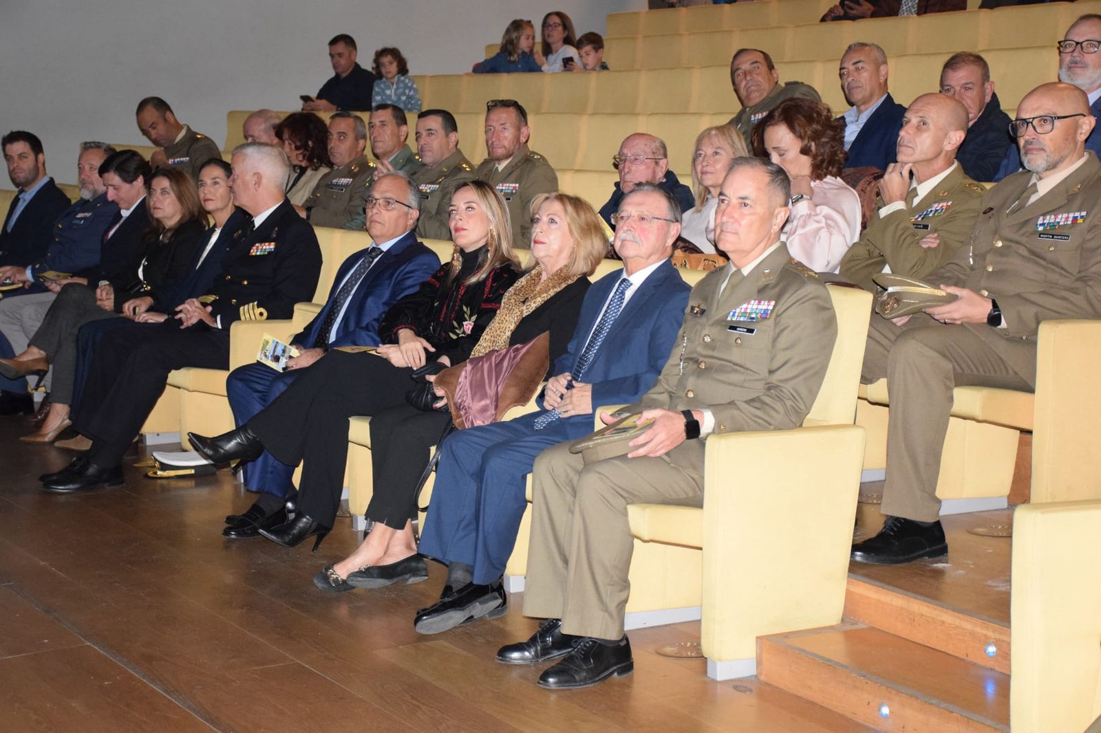 El Revellín vibra con la Banda de Música de la Comandancia