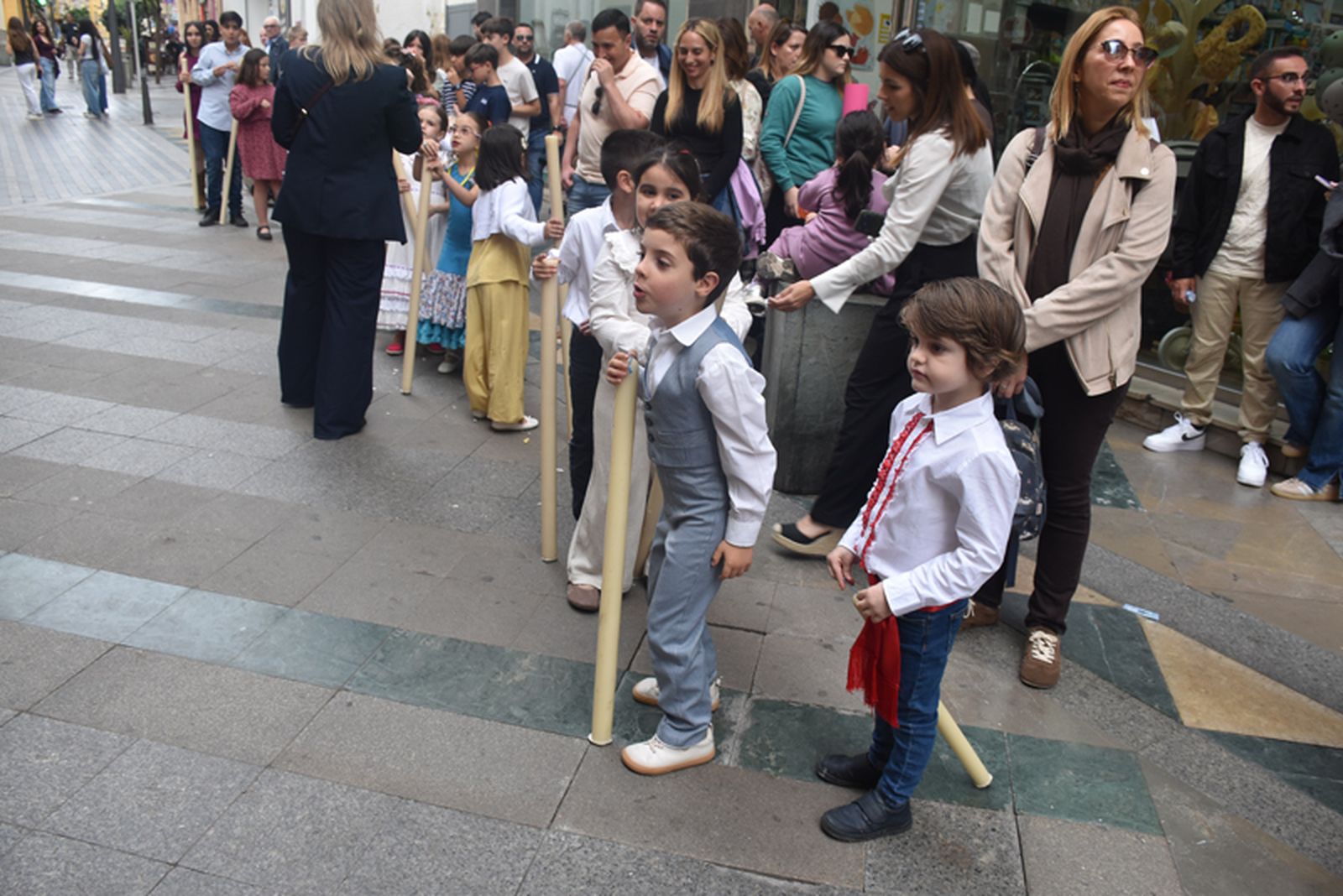 FOTOGALERÍA | La Cruz de Mayo de La Flagelación a través de la lente de Nicol's
