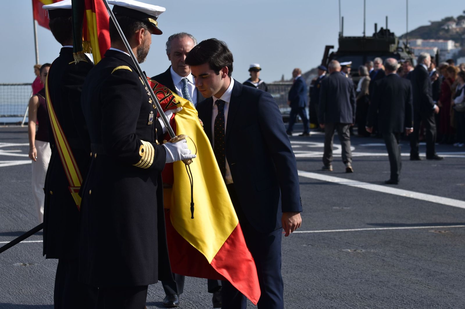 Emotiva jura de bandera a bordo del 'Castilla'