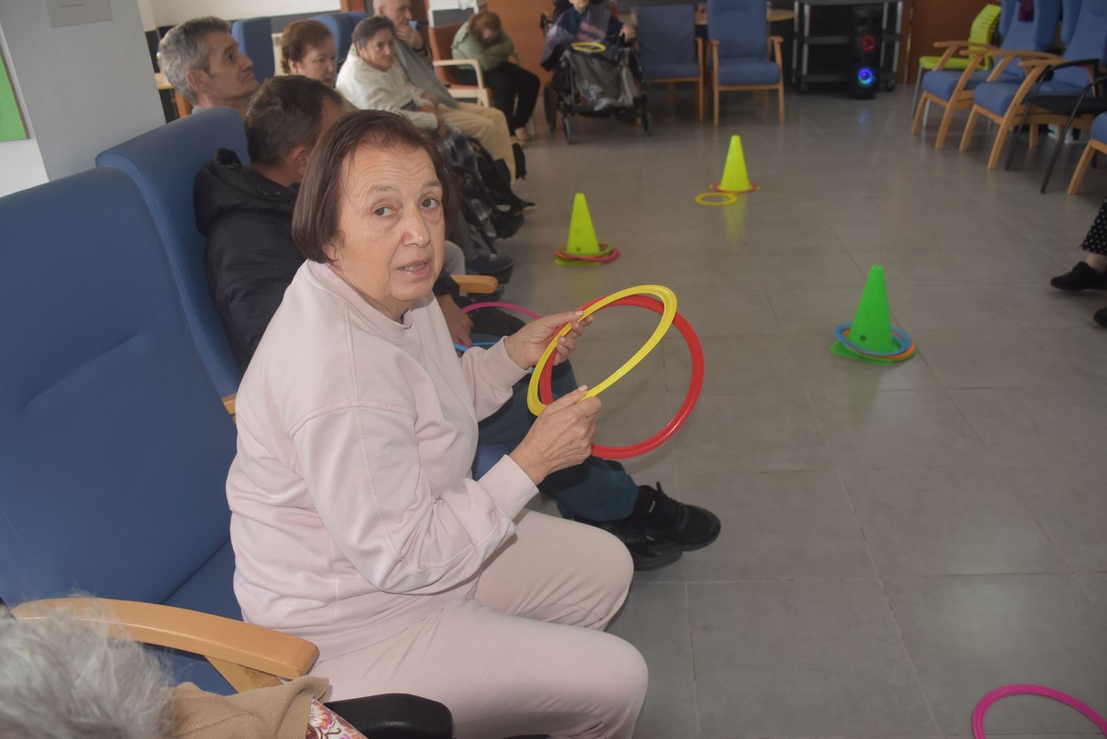 Puertas abiertas y un ambiente entrañable hacen especial una jornada en Cruz Blanca
