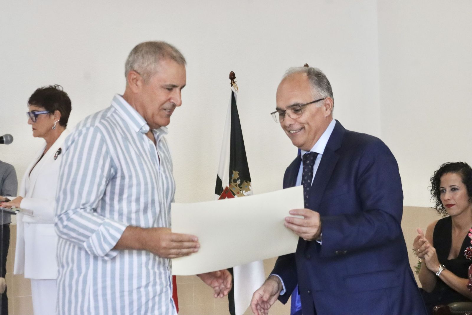 El Centro Penitenciario de Ceuta entrega medallas y condecoraciones en honor a la Virgen de la Merced