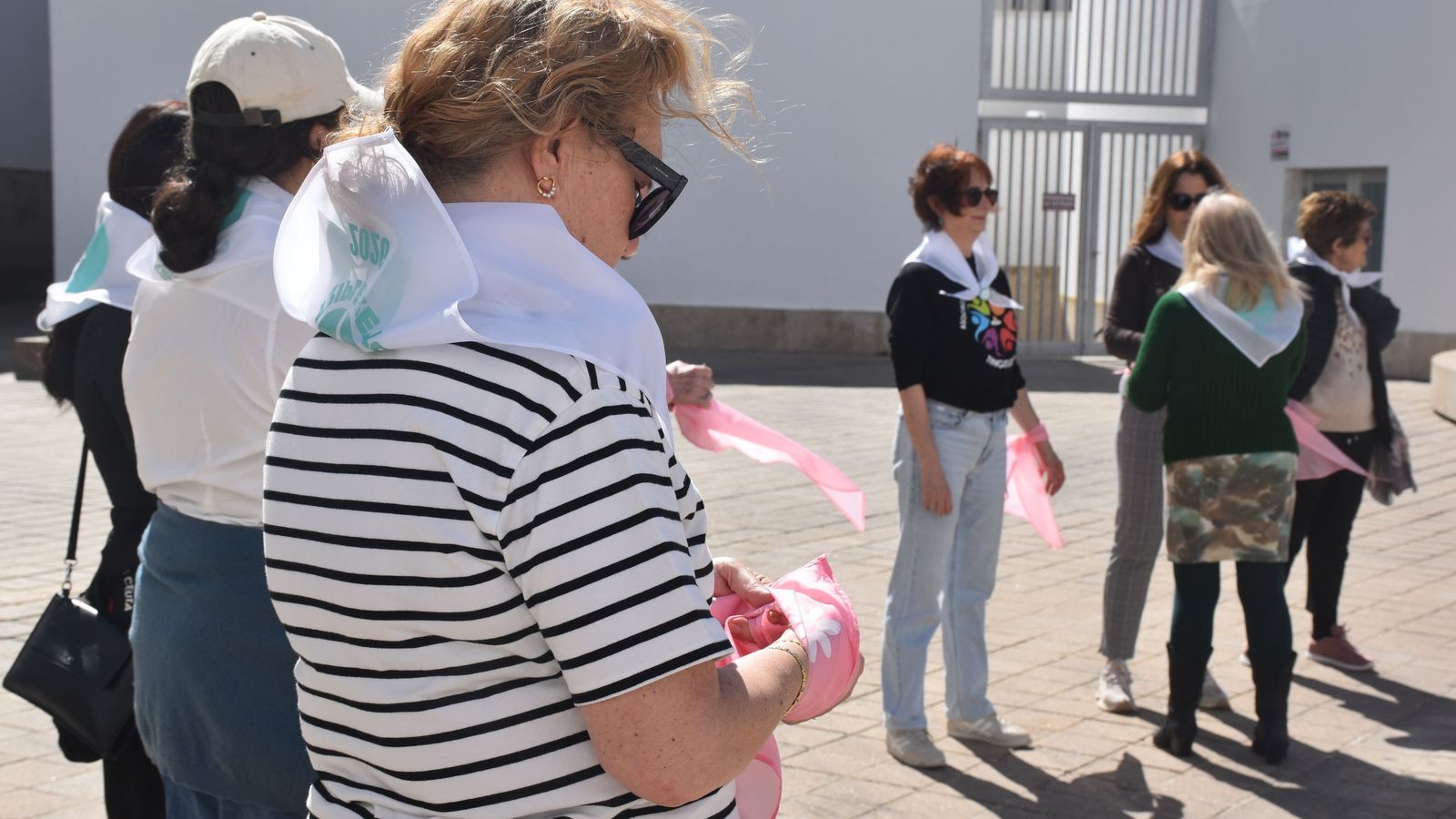 Taller de danzas circulares solidario a cargo de ACMUMA