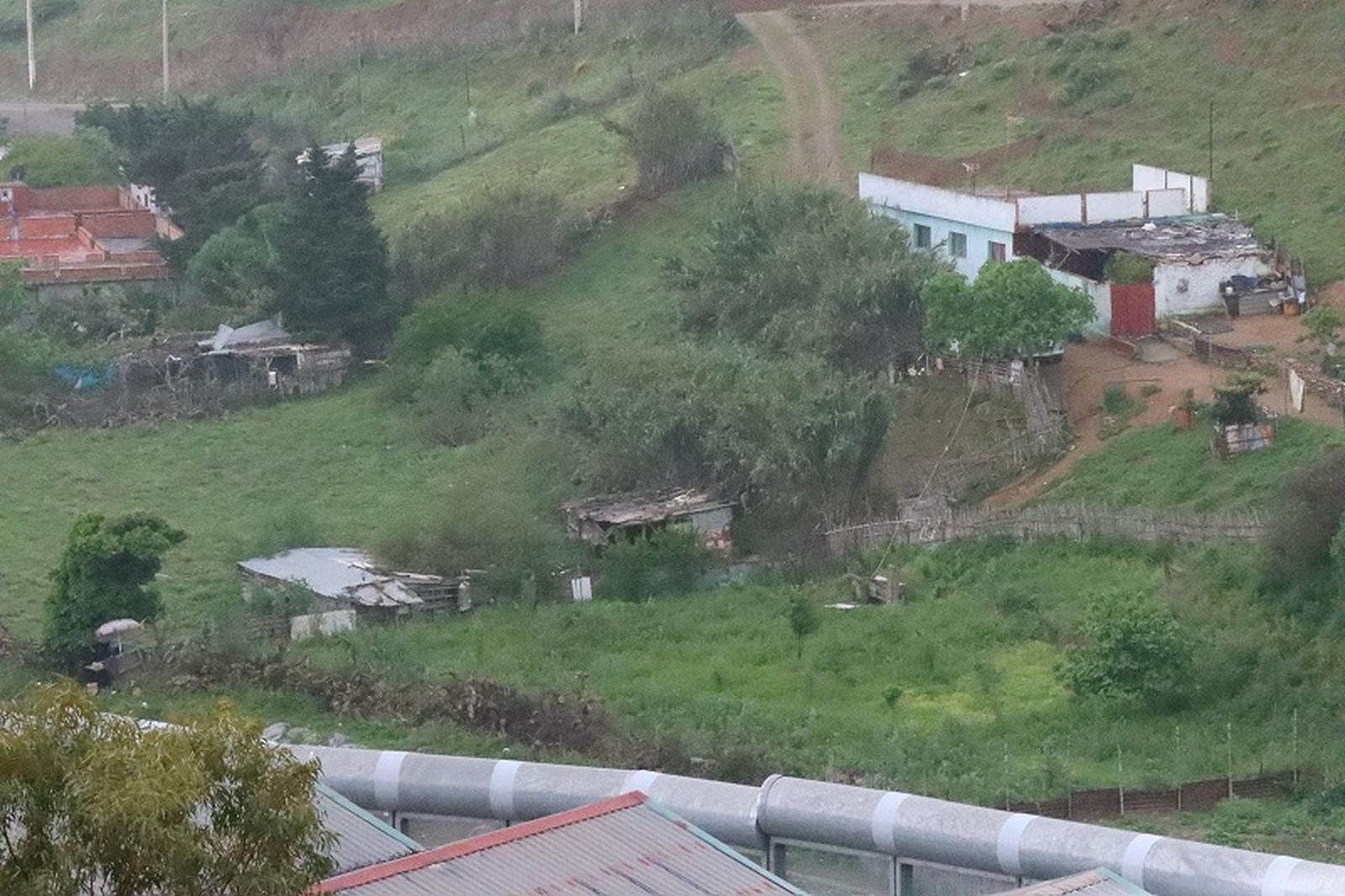 La zona donde supuestamente se ha encontrado la salida del narcotúnel. / FOTO REDUAN