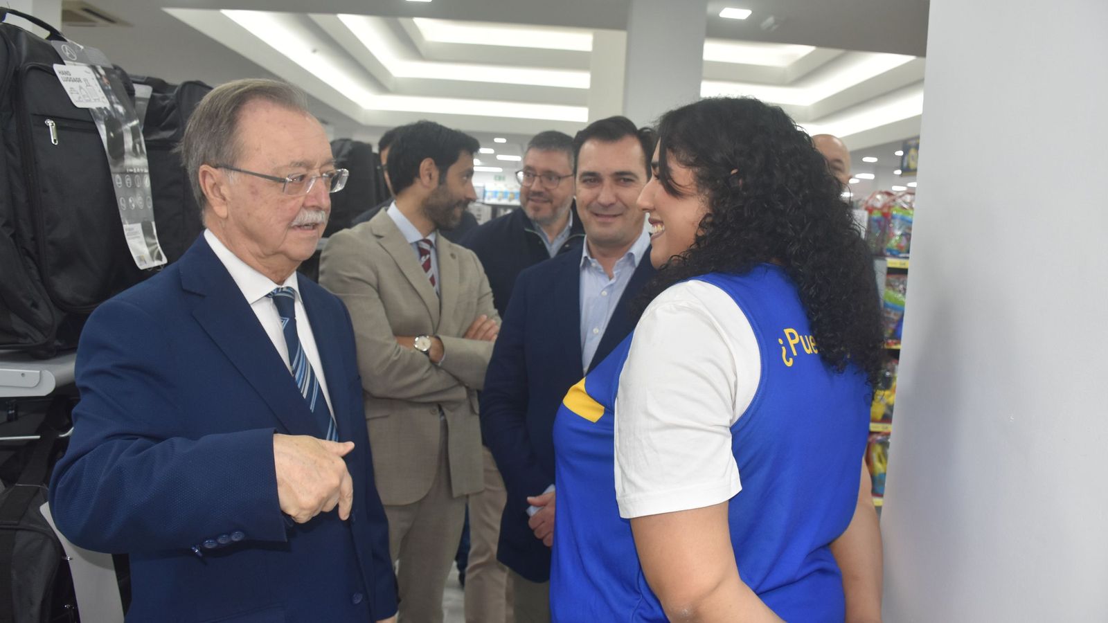 Inauguración de la nueva tienda de MGI en la avenida del Puerto de Ceuta