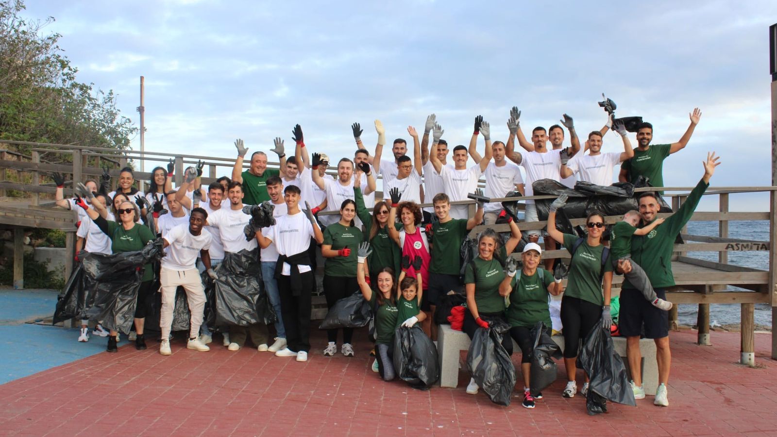 Fundación AD Ceuta FC y Asociación Ceuta Sin Plástico unidas por el medio ambiente