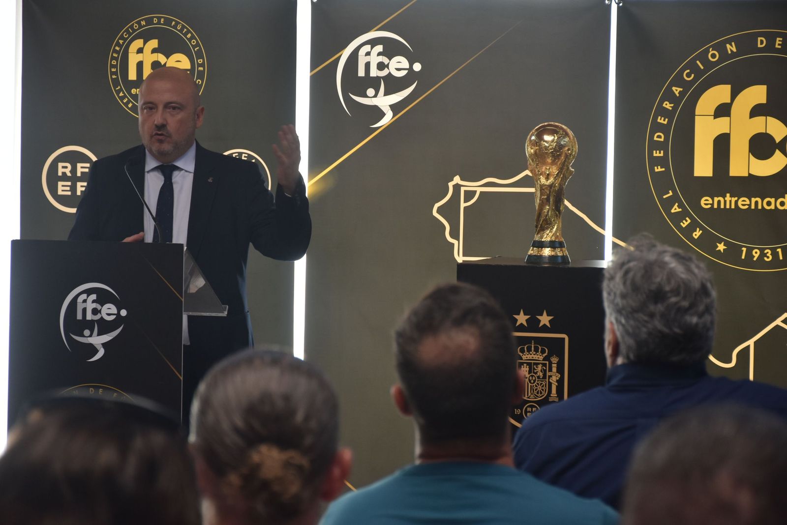 Emoción, homenajes y premios por el Día del Entrenador