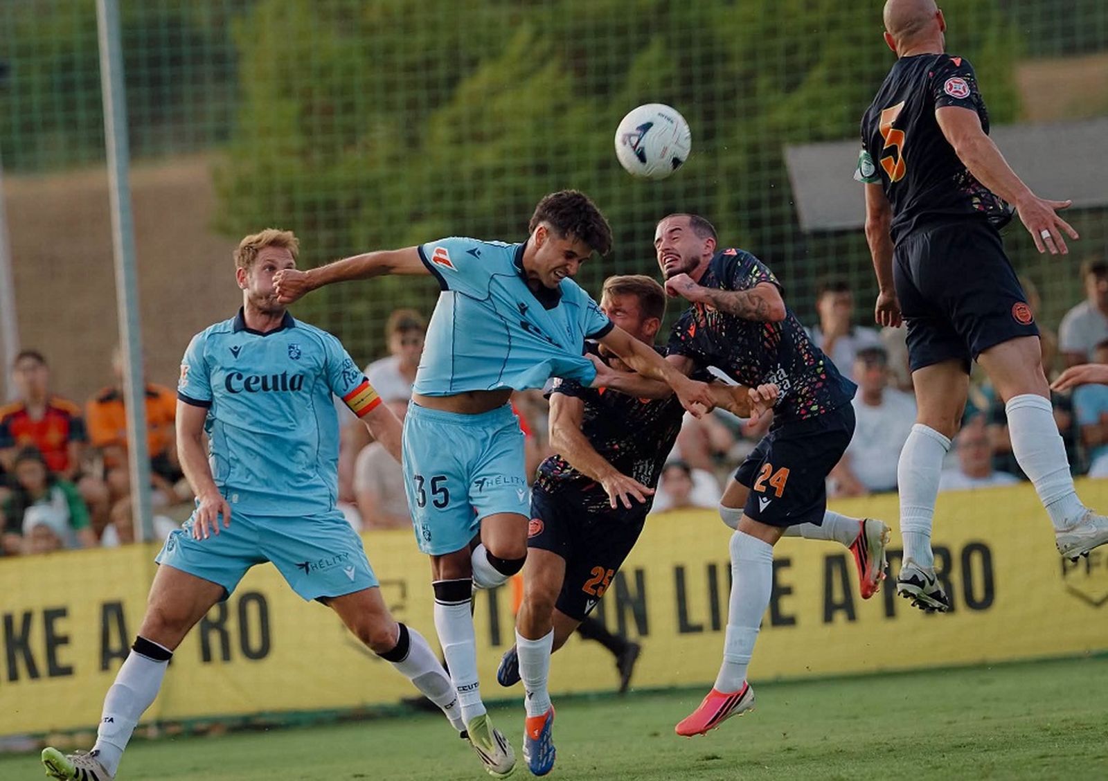 La AD Ceuta juega un amistoso frente al Sevilla FC